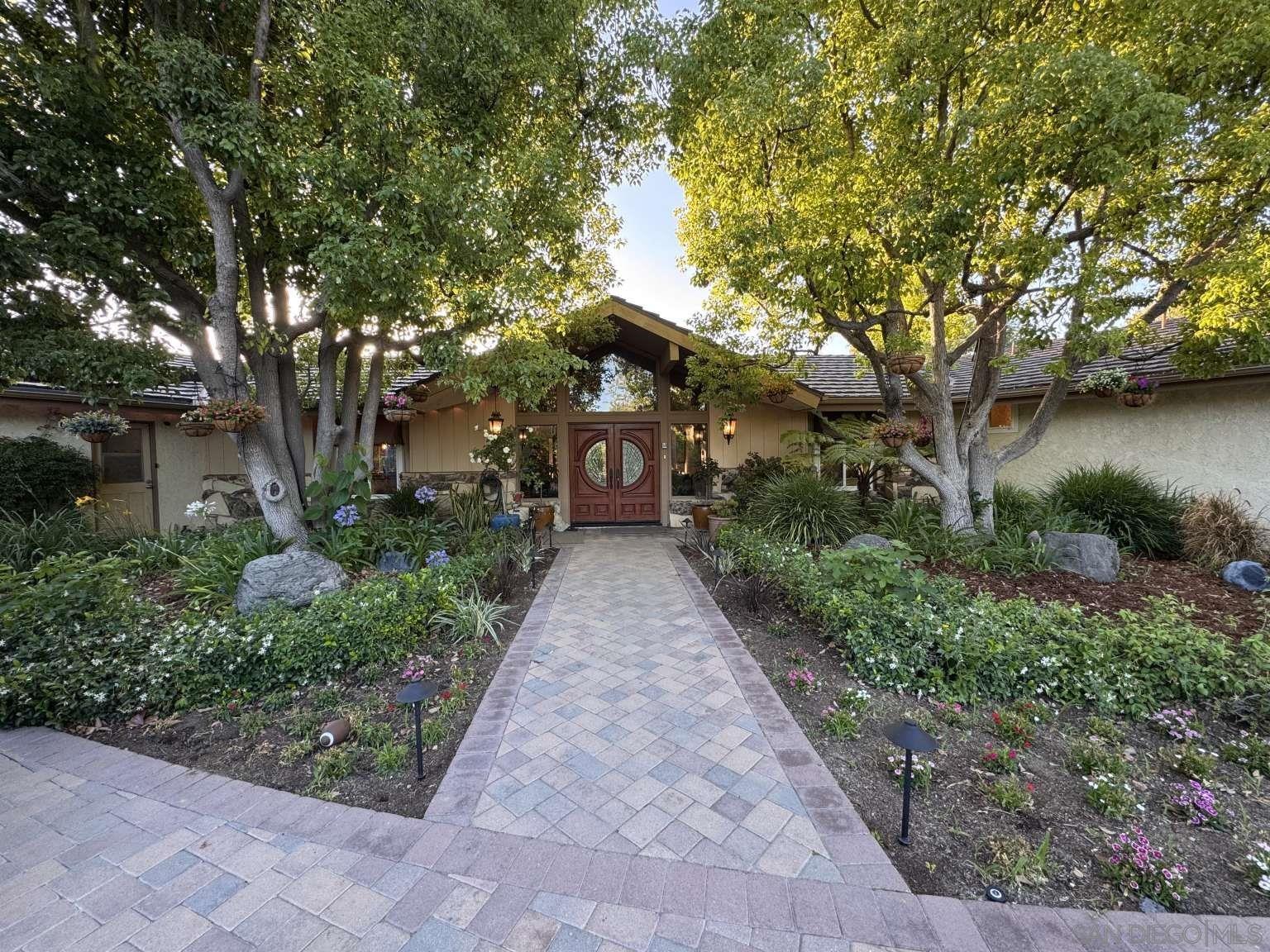 5553 Scenic View Dr