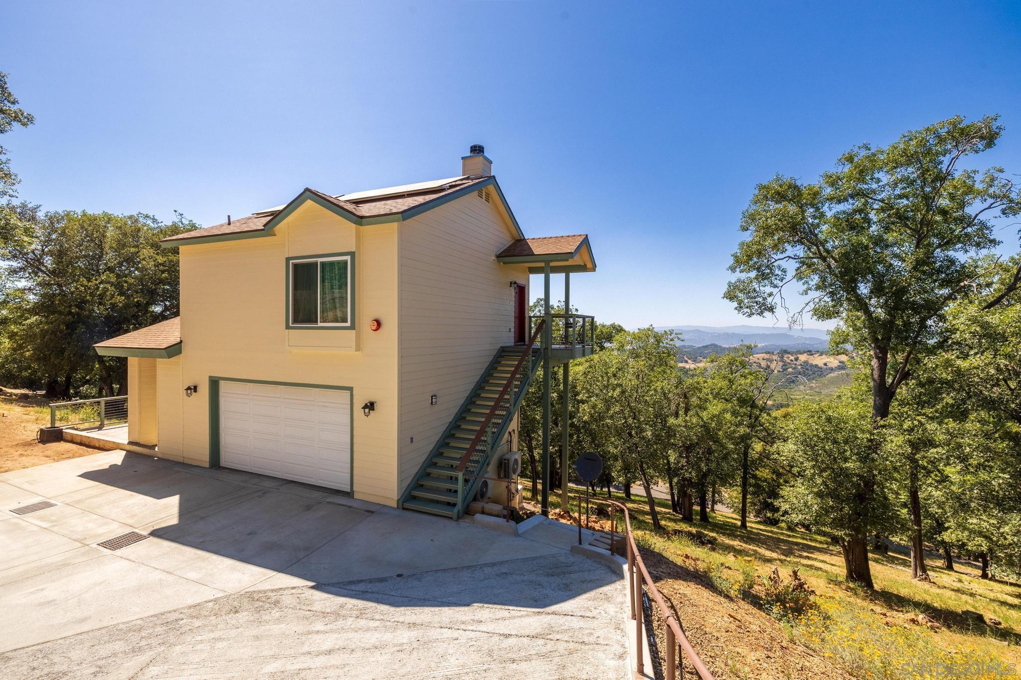 3140  Oak Grove Dr