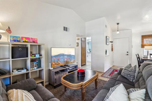 1055 Ficus Lane