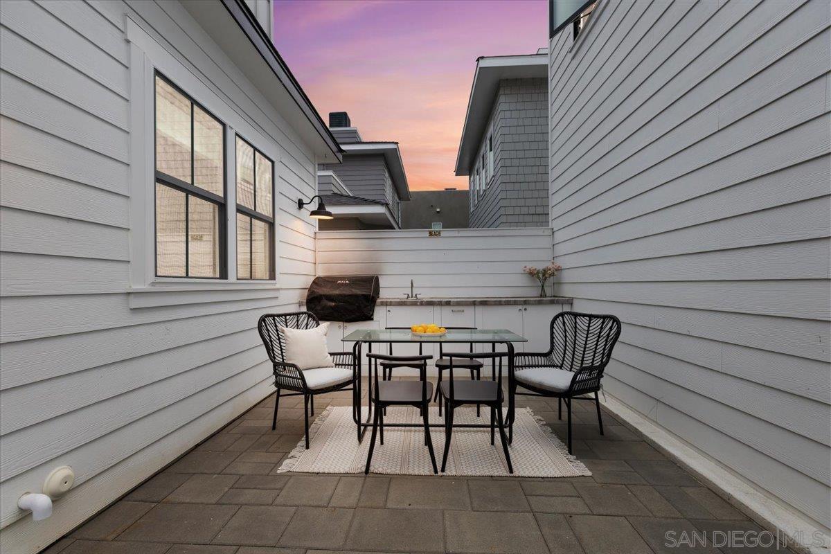 169 Donax Ave