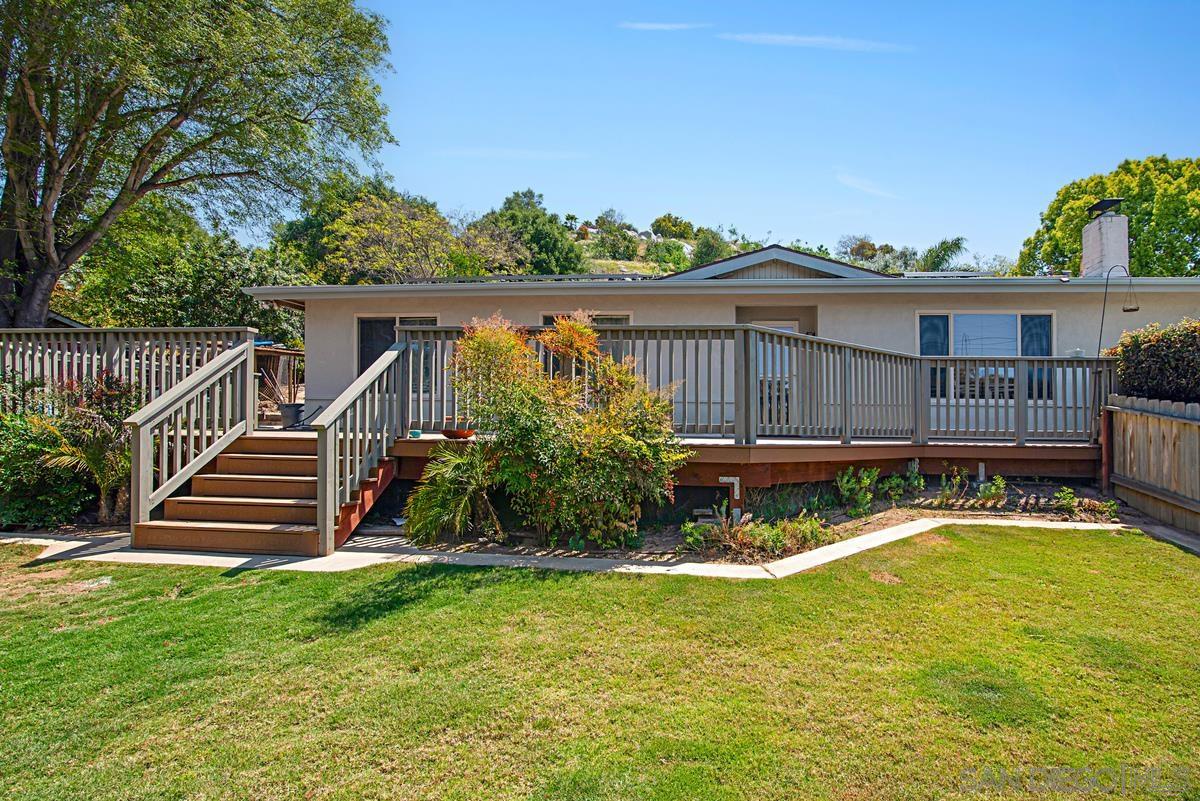 759 Via Flora Rd
