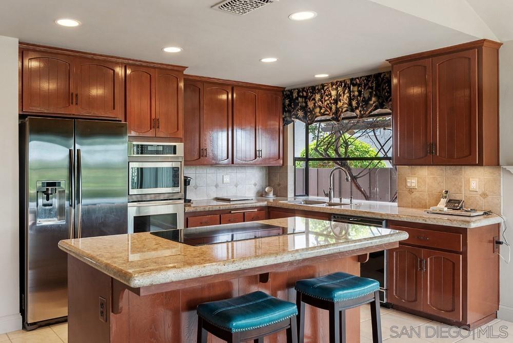 12562 Shropshire Ln.