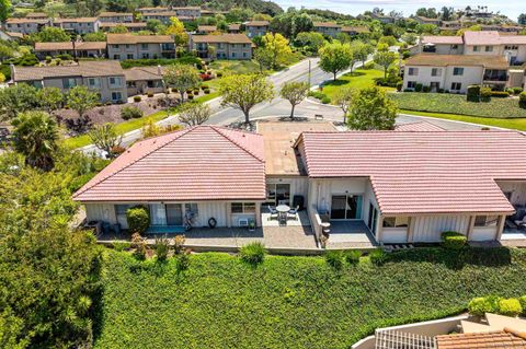 17465  Plaza Del Curtidor  207 San Diego CA 92128