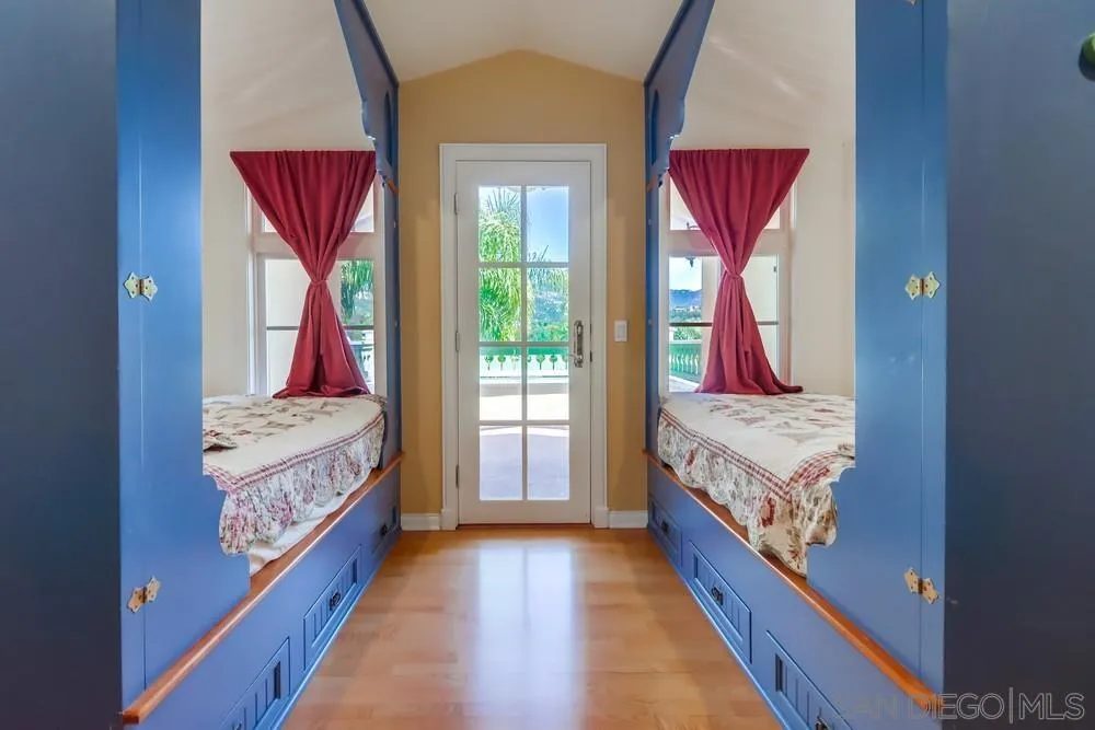 Jamul, California 91935, United States, 5 Bedrooms Bedrooms, ,6 BathroomsBathrooms,Residential,Active,105886