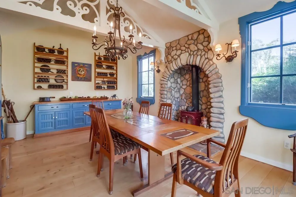 Jamul, California 91935, United States, 5 Bedrooms Bedrooms, ,6 BathroomsBathrooms,Residential,Active,105886