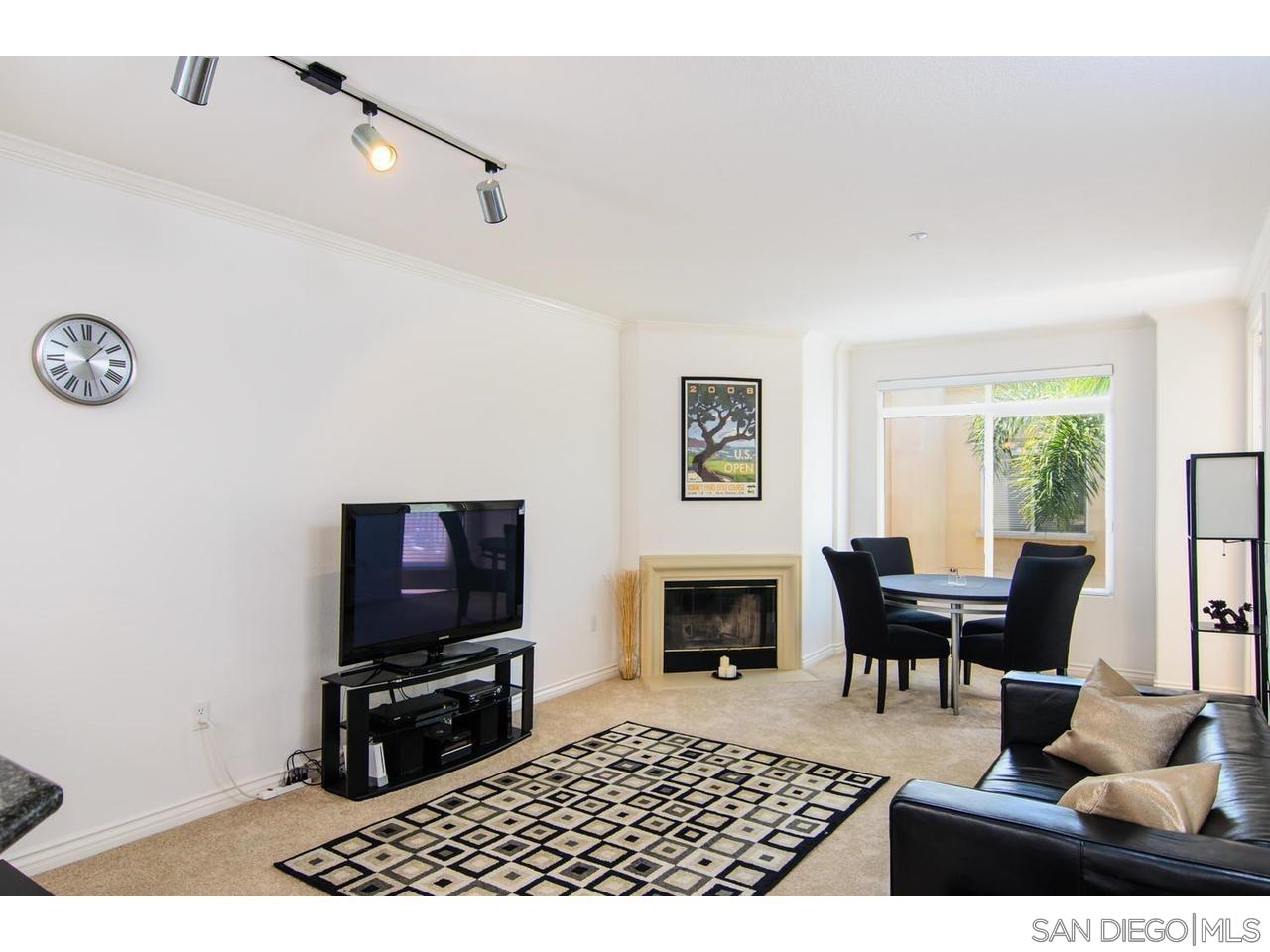 9263 Regents Rd B404