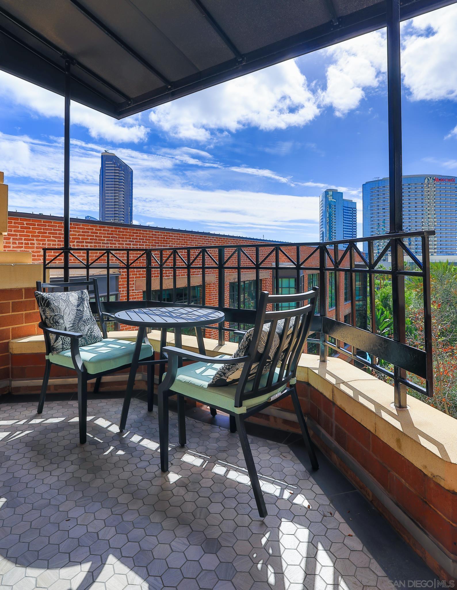 500 W Harbor Dr. 624
