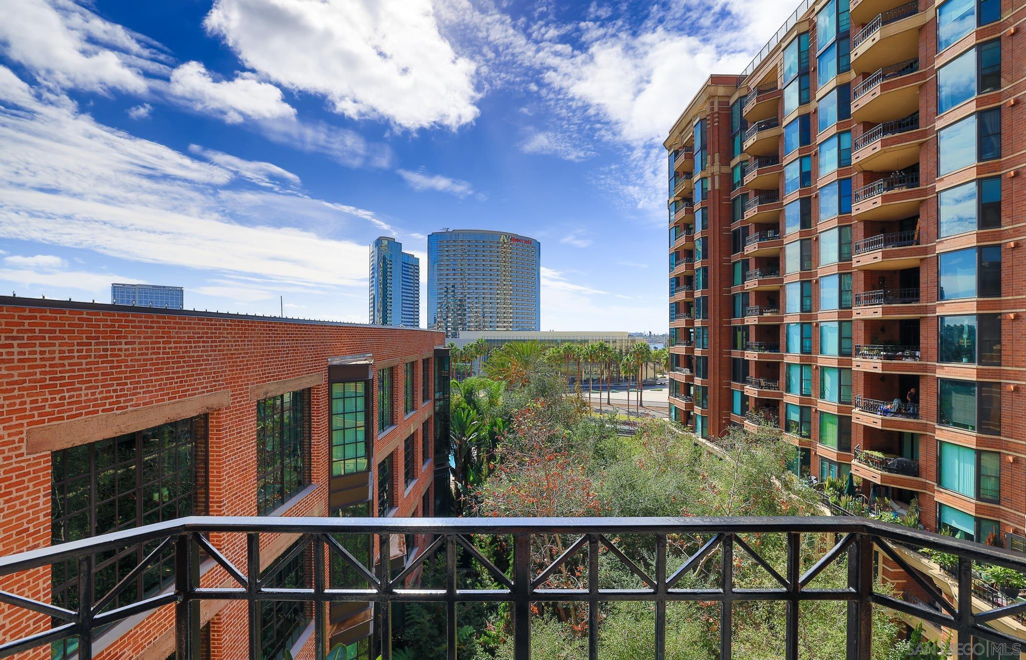 500 W Harbor Dr. 624