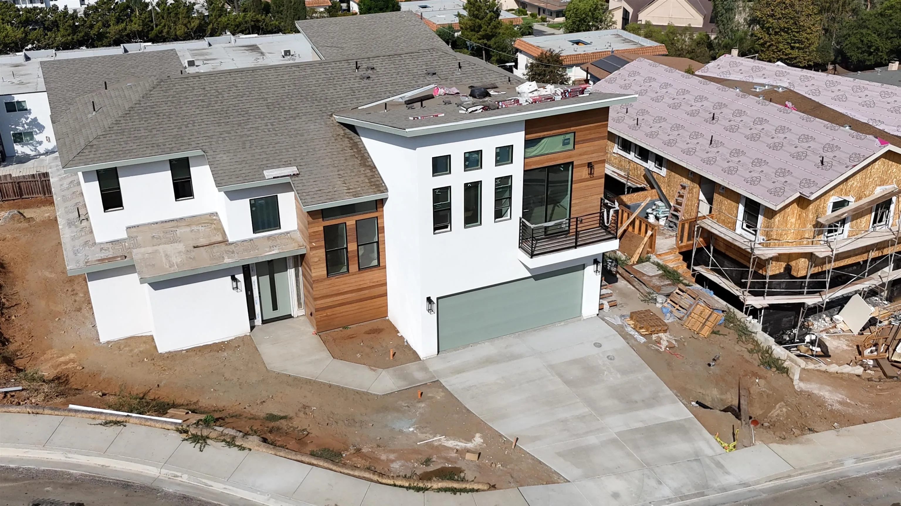 Escondido, California 92025, United States, 5 Bedrooms Bedrooms, ,5 BathroomsBathrooms,Residential,Active,67310