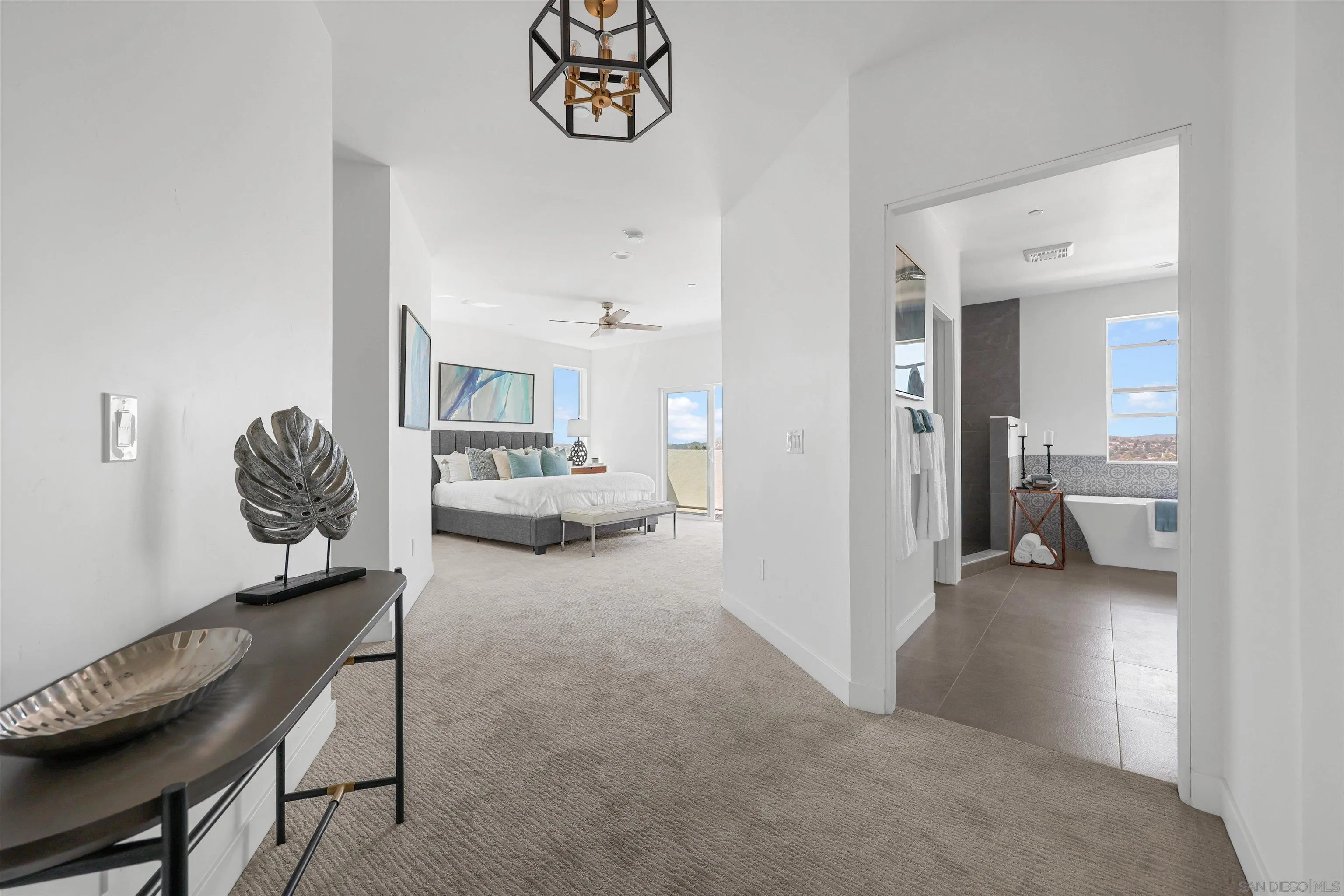 Escondido, California 92025, United States, 5 Bedrooms Bedrooms, ,5 BathroomsBathrooms,Residential,Active,67310