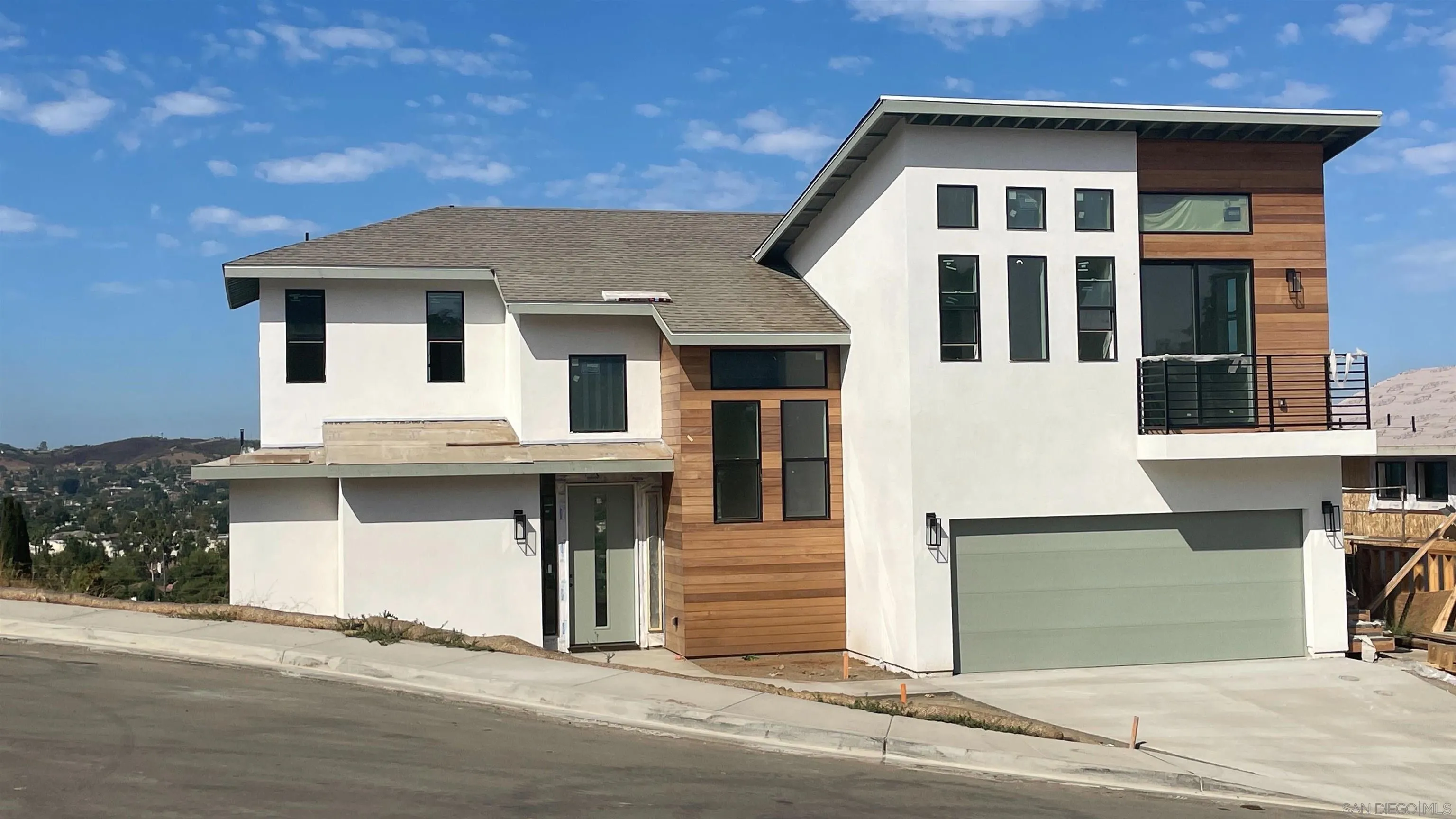 Escondido, California 92025, United States, 5 Bedrooms Bedrooms, ,5 BathroomsBathrooms,Residential,Active,67310