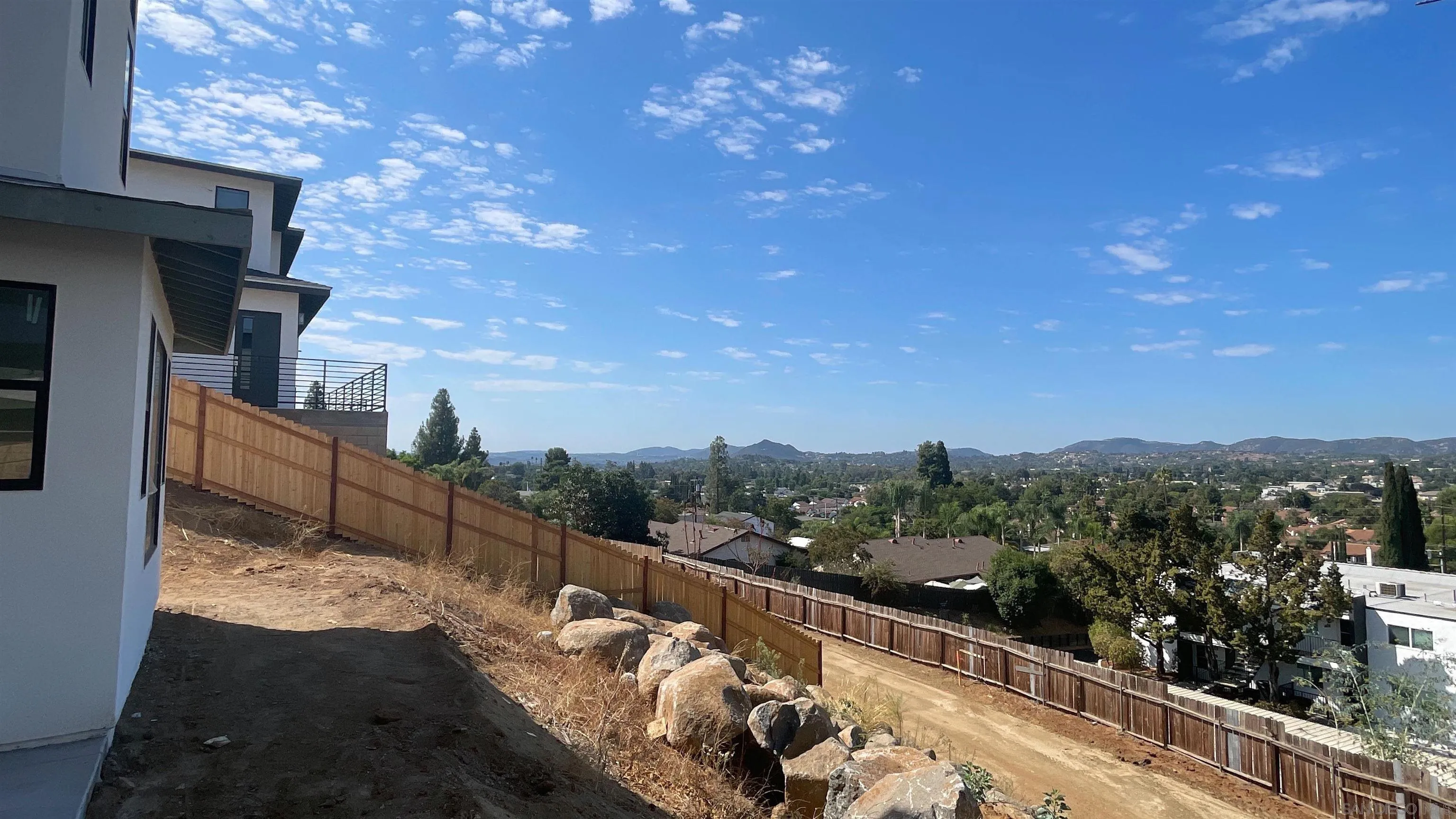 Escondido, California 92025, United States, 5 Bedrooms Bedrooms, ,5 BathroomsBathrooms,Residential,Active,67310