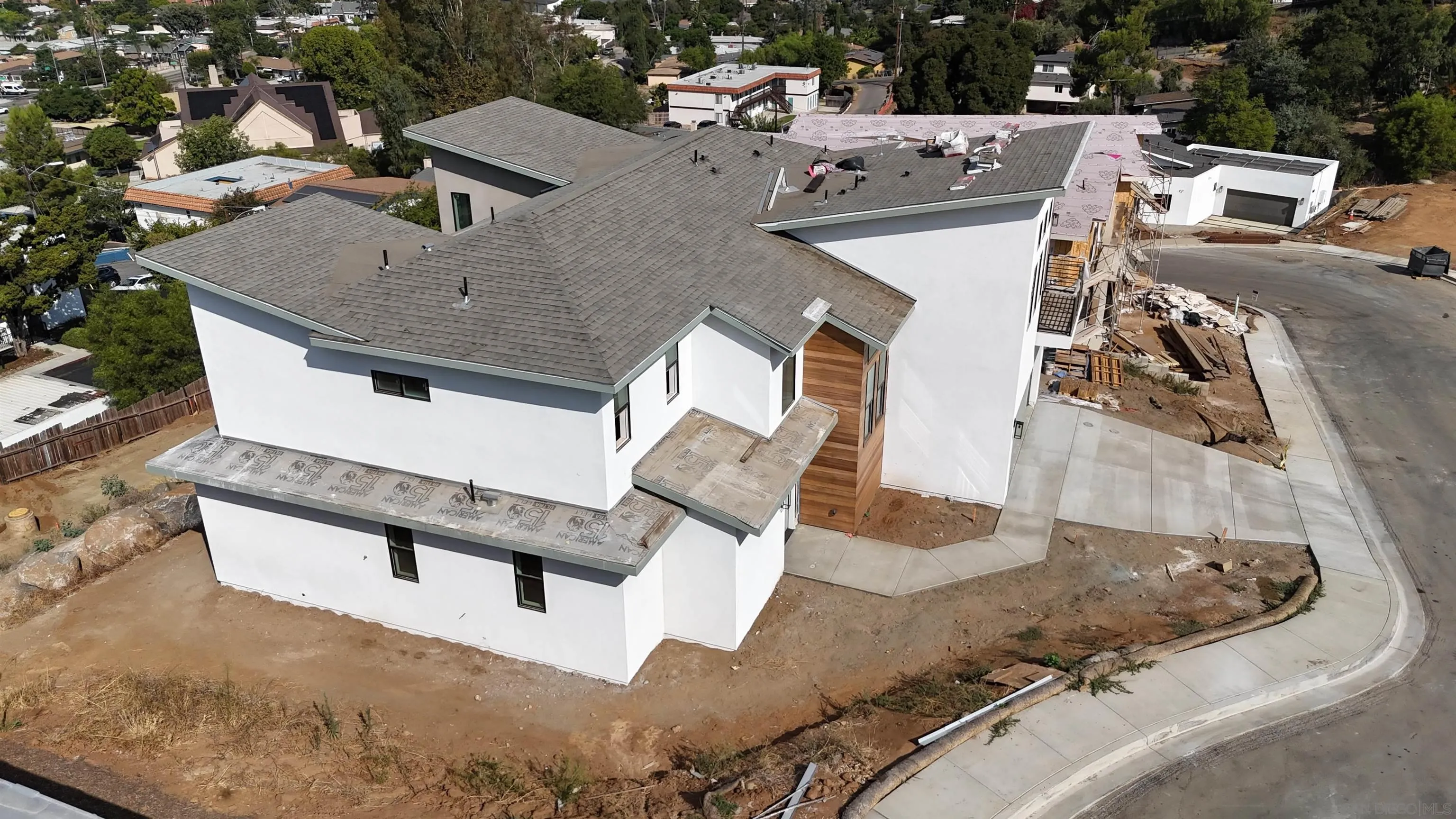 Escondido, California 92025, United States, 5 Bedrooms Bedrooms, ,5 BathroomsBathrooms,Residential,Active,67310