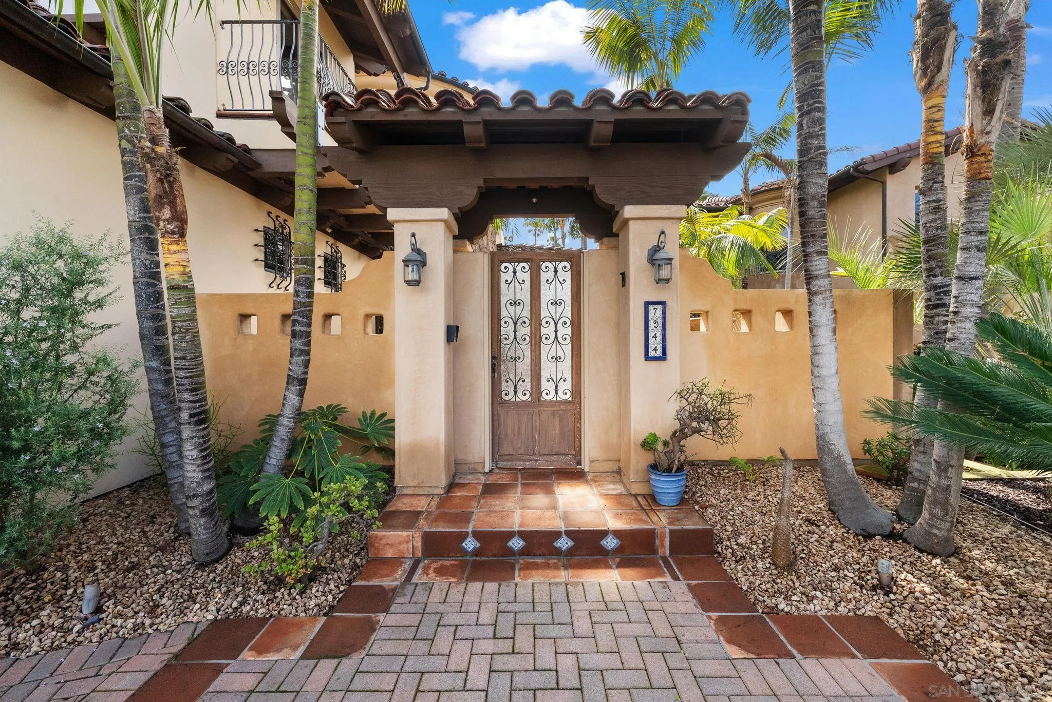 La Jolla, California 92037, United States, 4 Bedrooms Bedrooms, ,5 BathroomsBathrooms,Residential,Active,143030