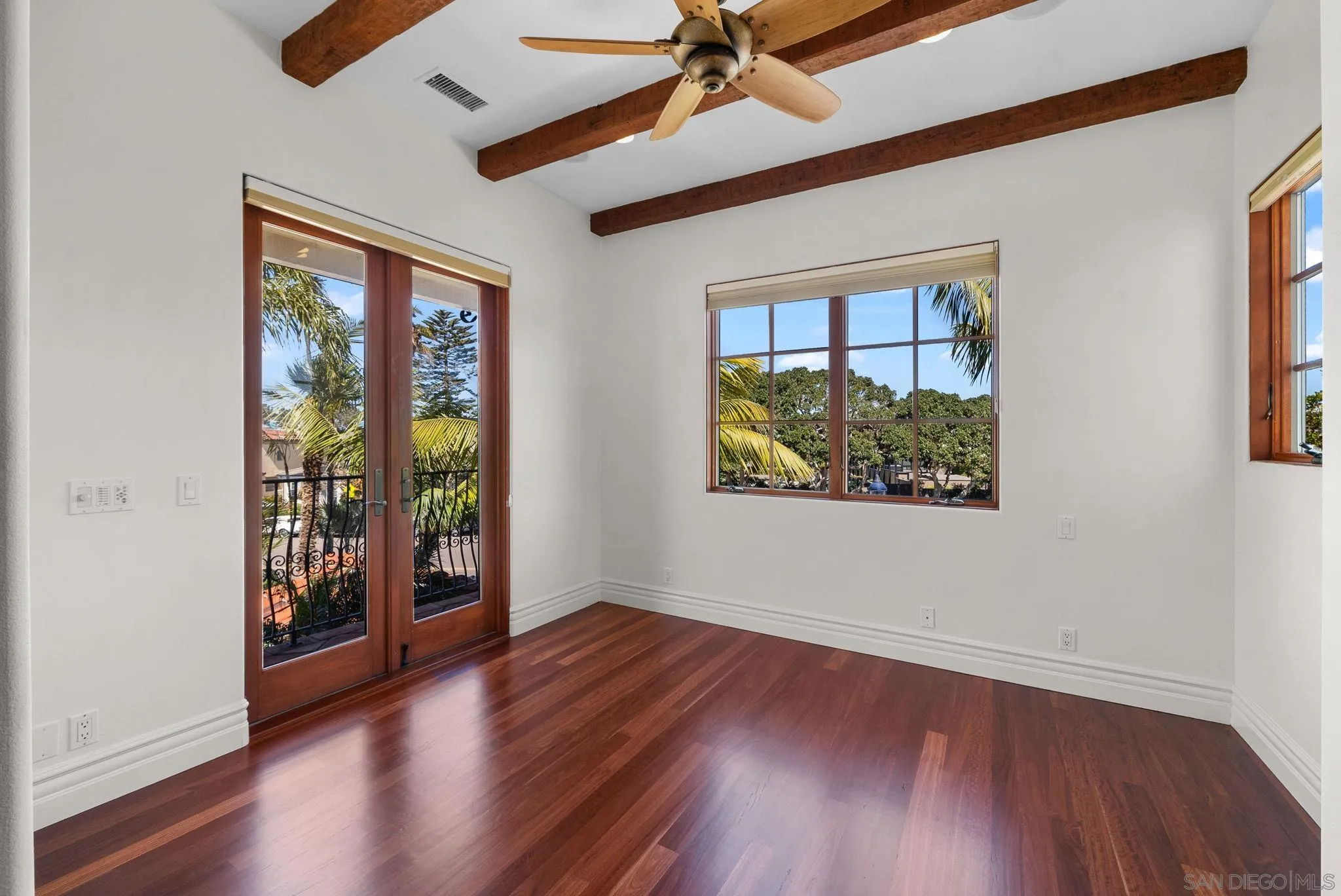 La Jolla, California 92037, United States, 4 Bedrooms Bedrooms, ,5 BathroomsBathrooms,Residential,Active,143030