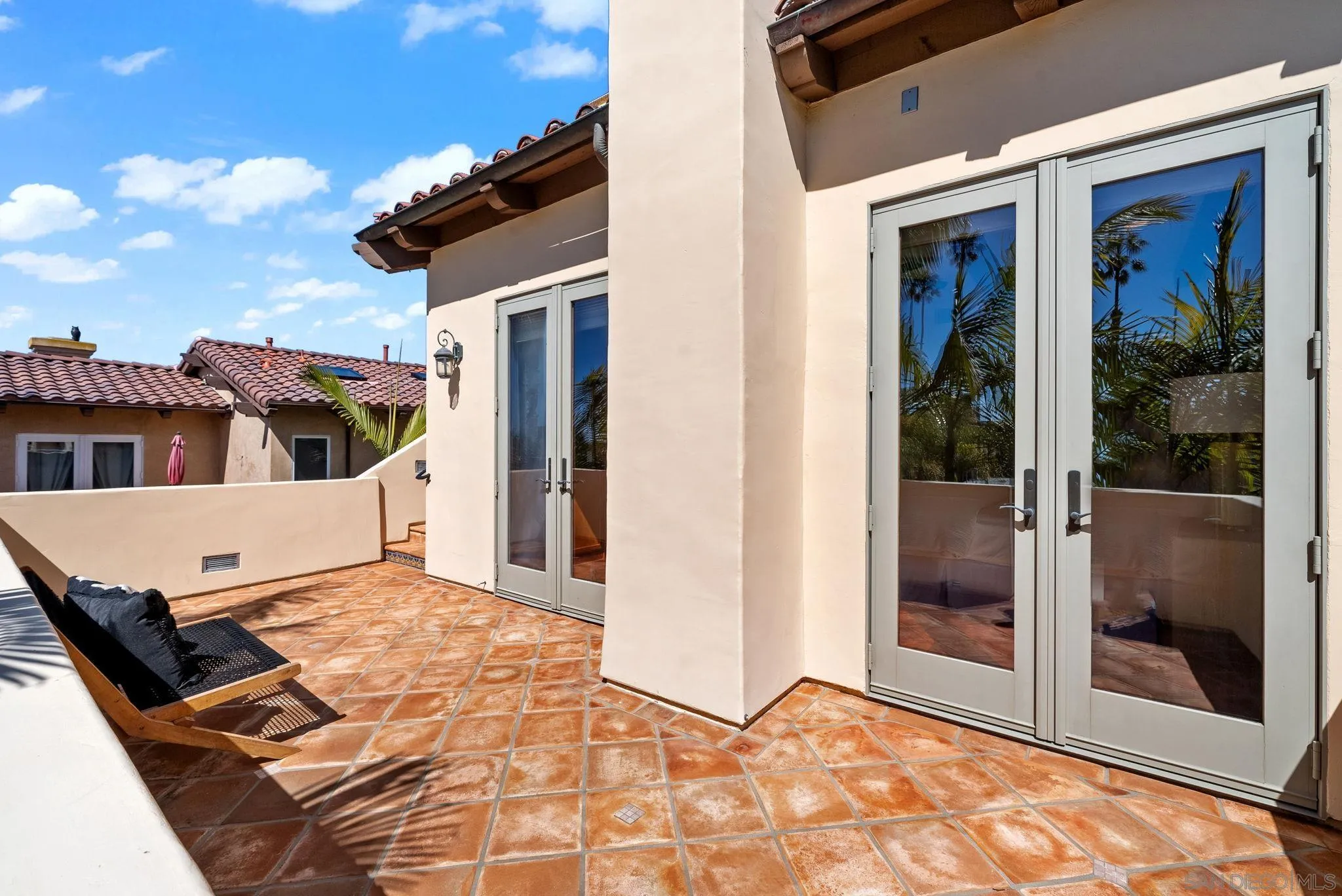 La Jolla, California 92037, United States, 4 Bedrooms Bedrooms, ,5 BathroomsBathrooms,Residential,Active,143030