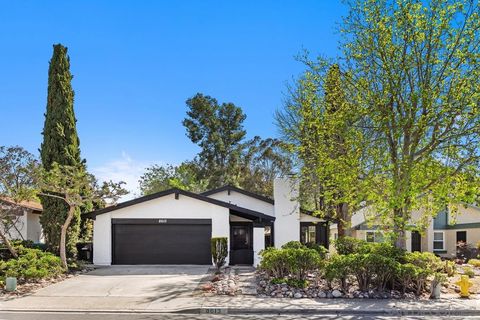 8613  Hydra Ln San Diego CA 92126