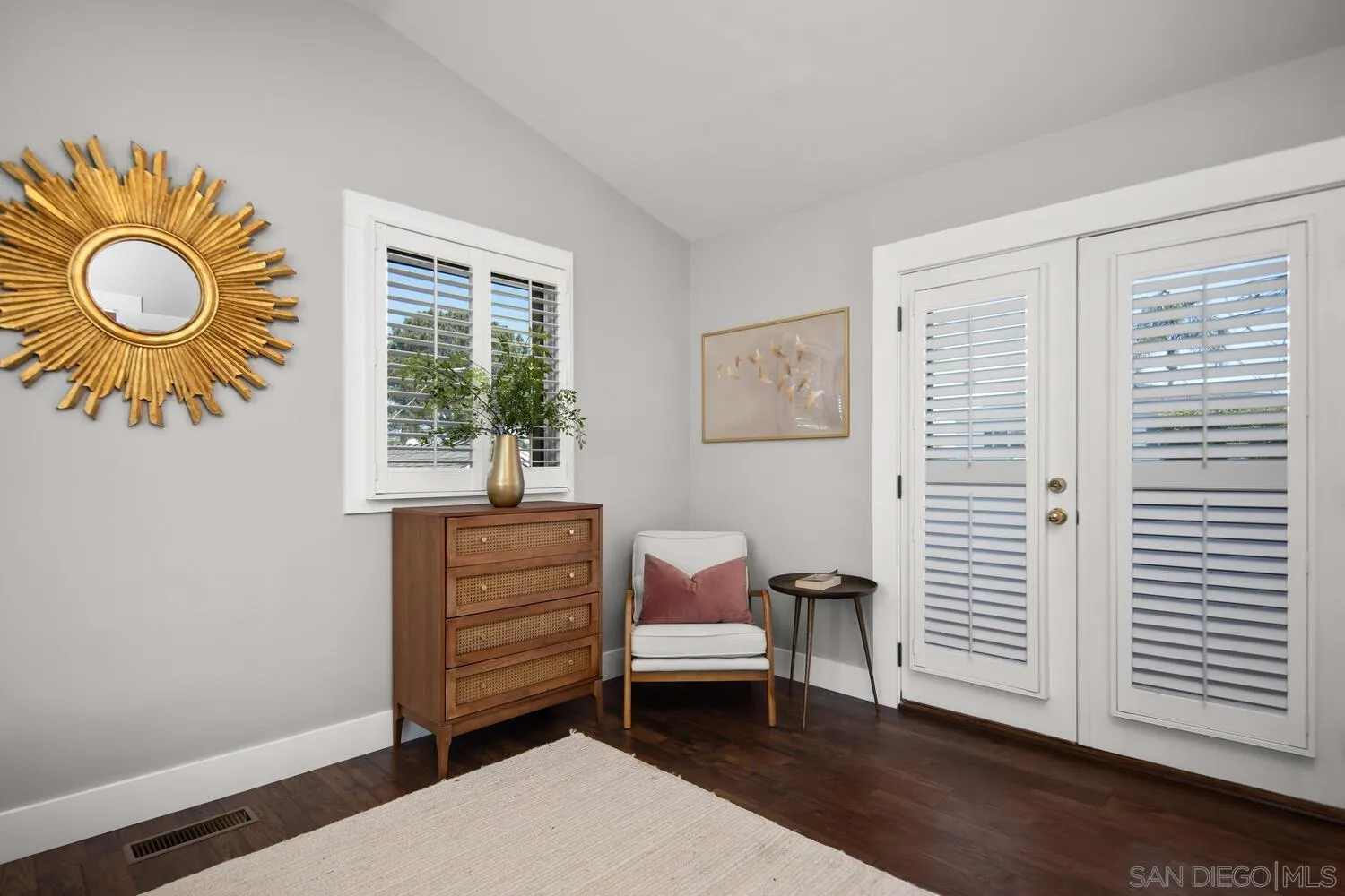 Coronado, California 92118, United States, 6 Bedrooms Bedrooms, ,4 BathroomsBathrooms,Residential,Pending,83919