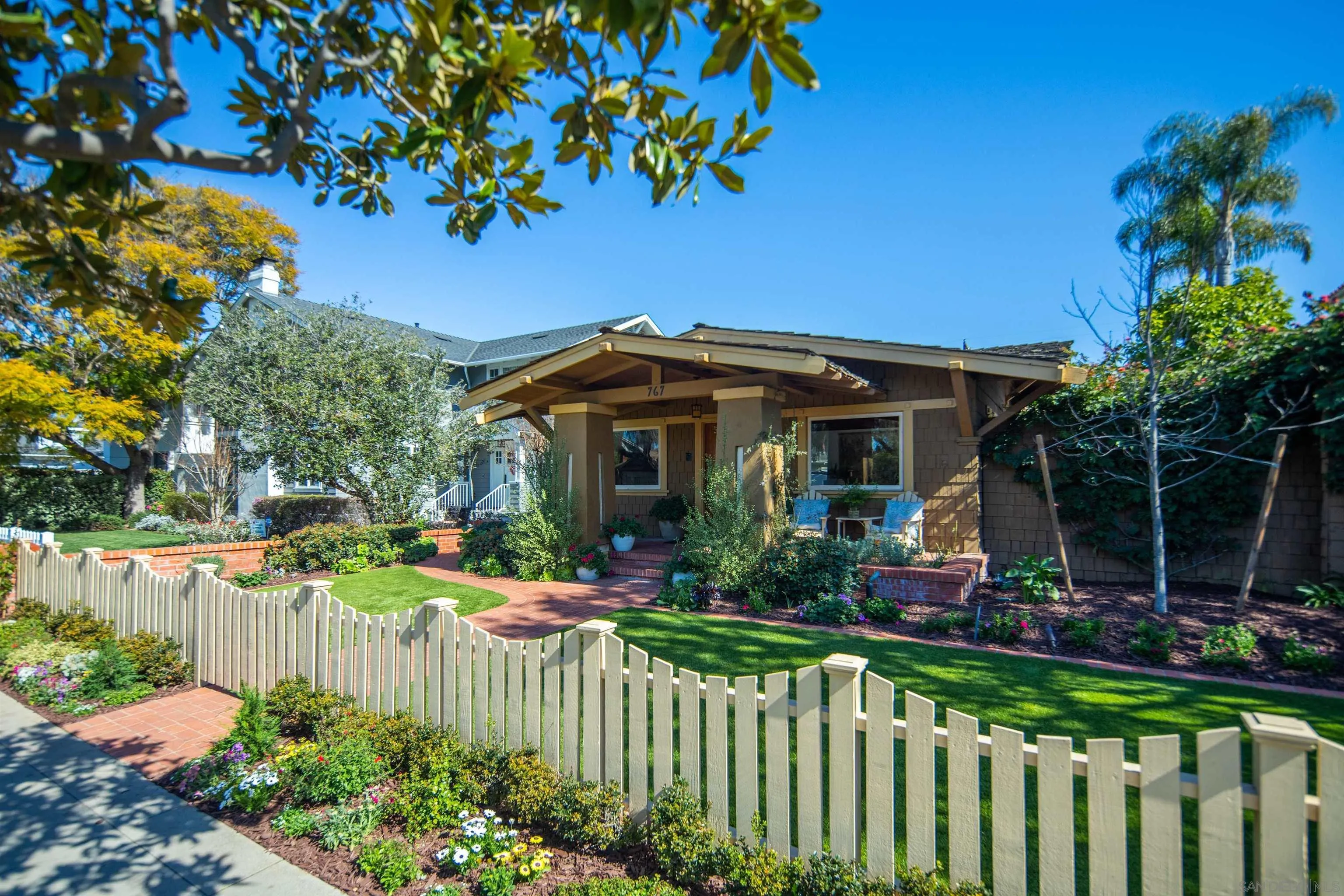 Coronado, California 92118, United States, 6 Bedrooms Bedrooms, ,4 BathroomsBathrooms,Residential,Pending,83919