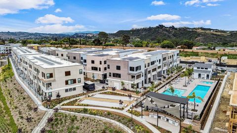 2581  Broom Ln Carlsbad CA 92008