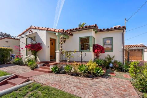 2982  Laurel San Diego CA 92104