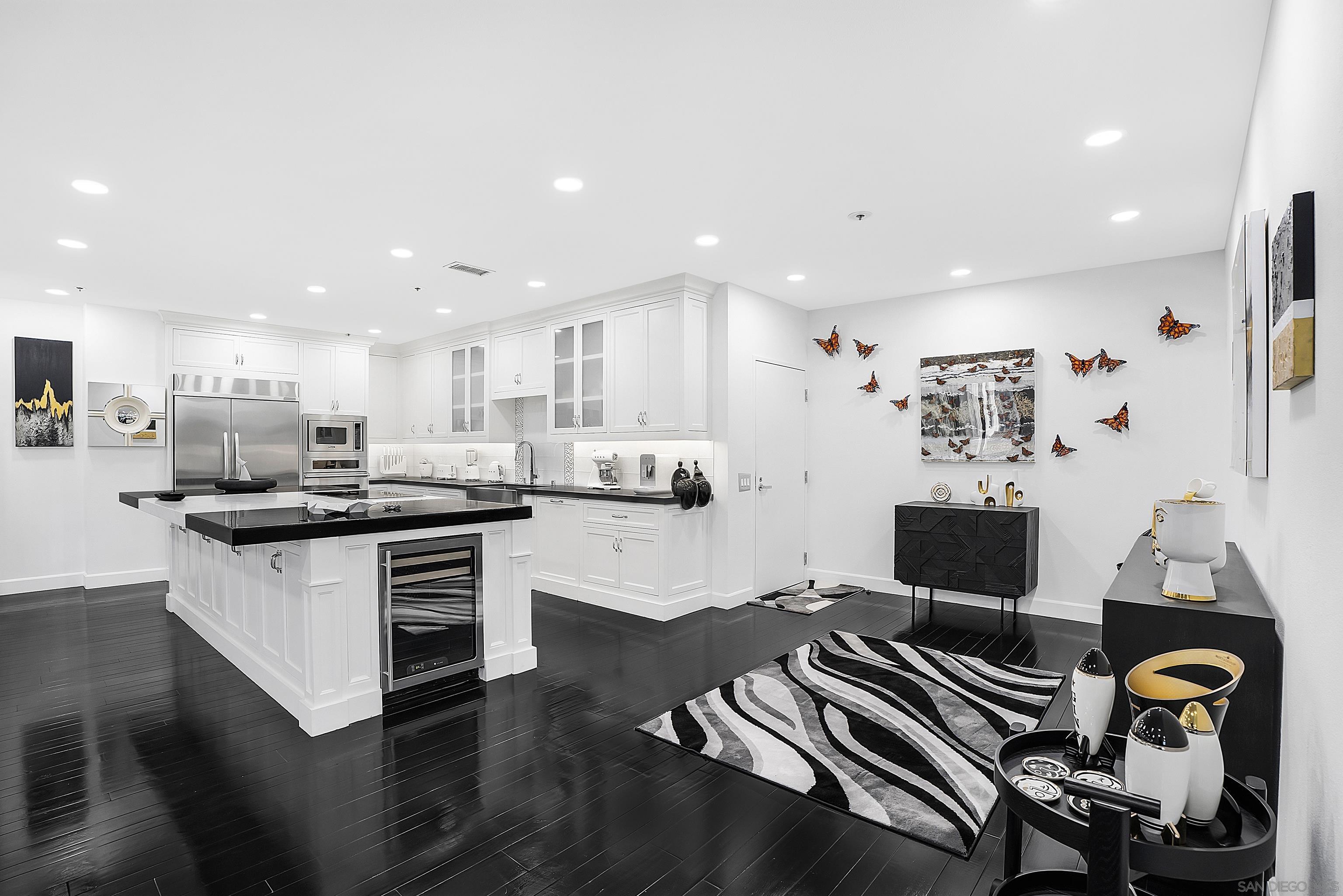 700 Front St 505