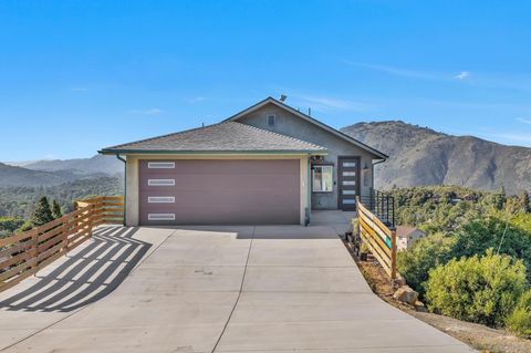 3208  Oakwood Dr Julian CA 92036