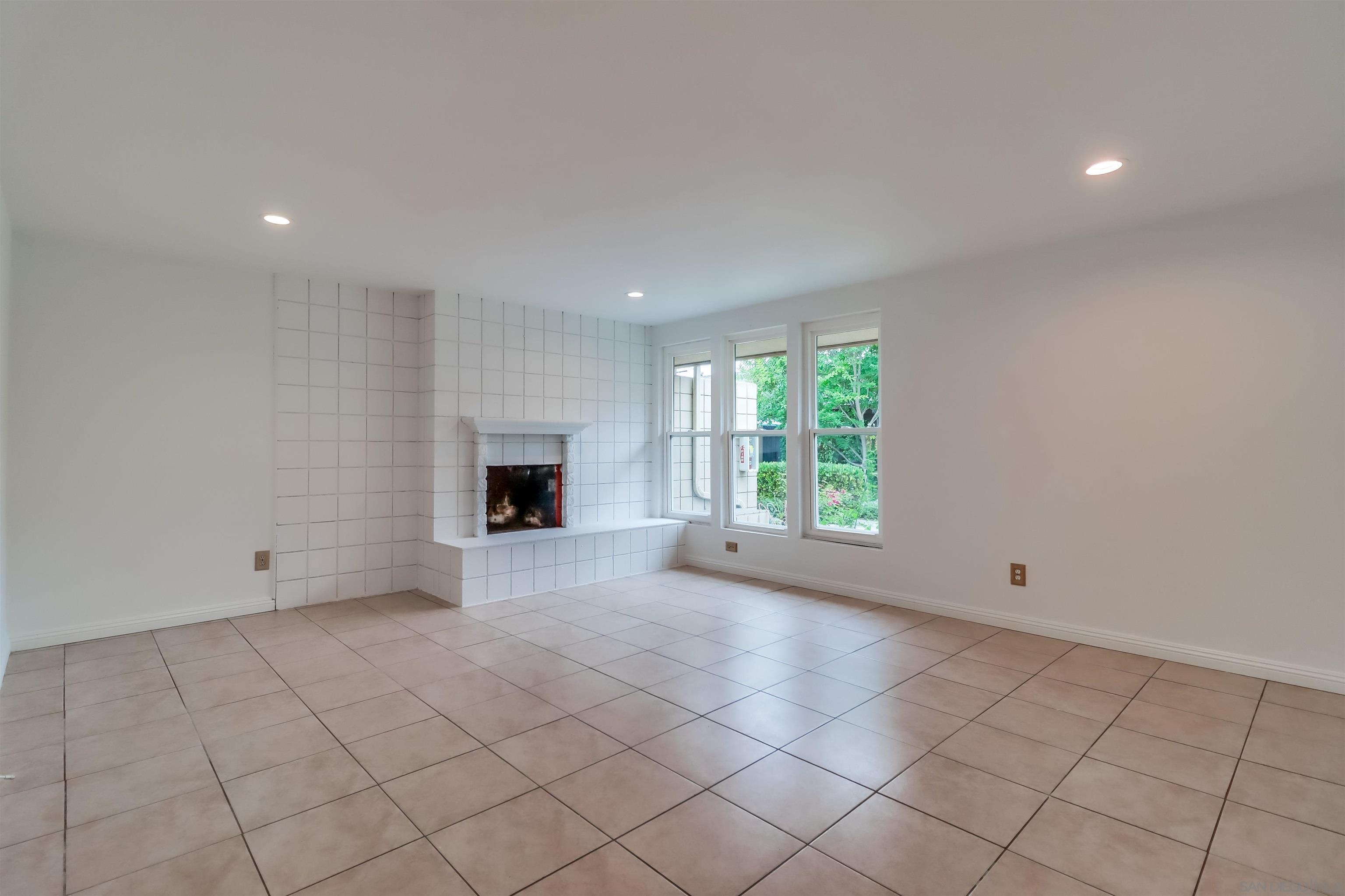 1278 E Madison Ave C
