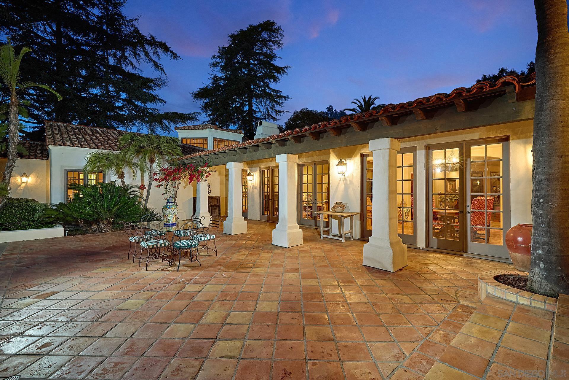 6525 Lago Lindo