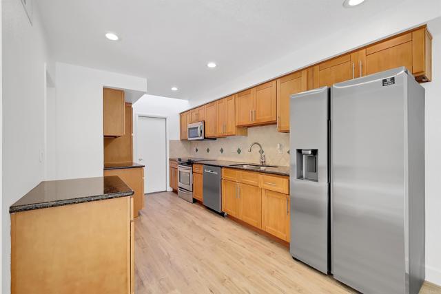 7032 La Costa Lane