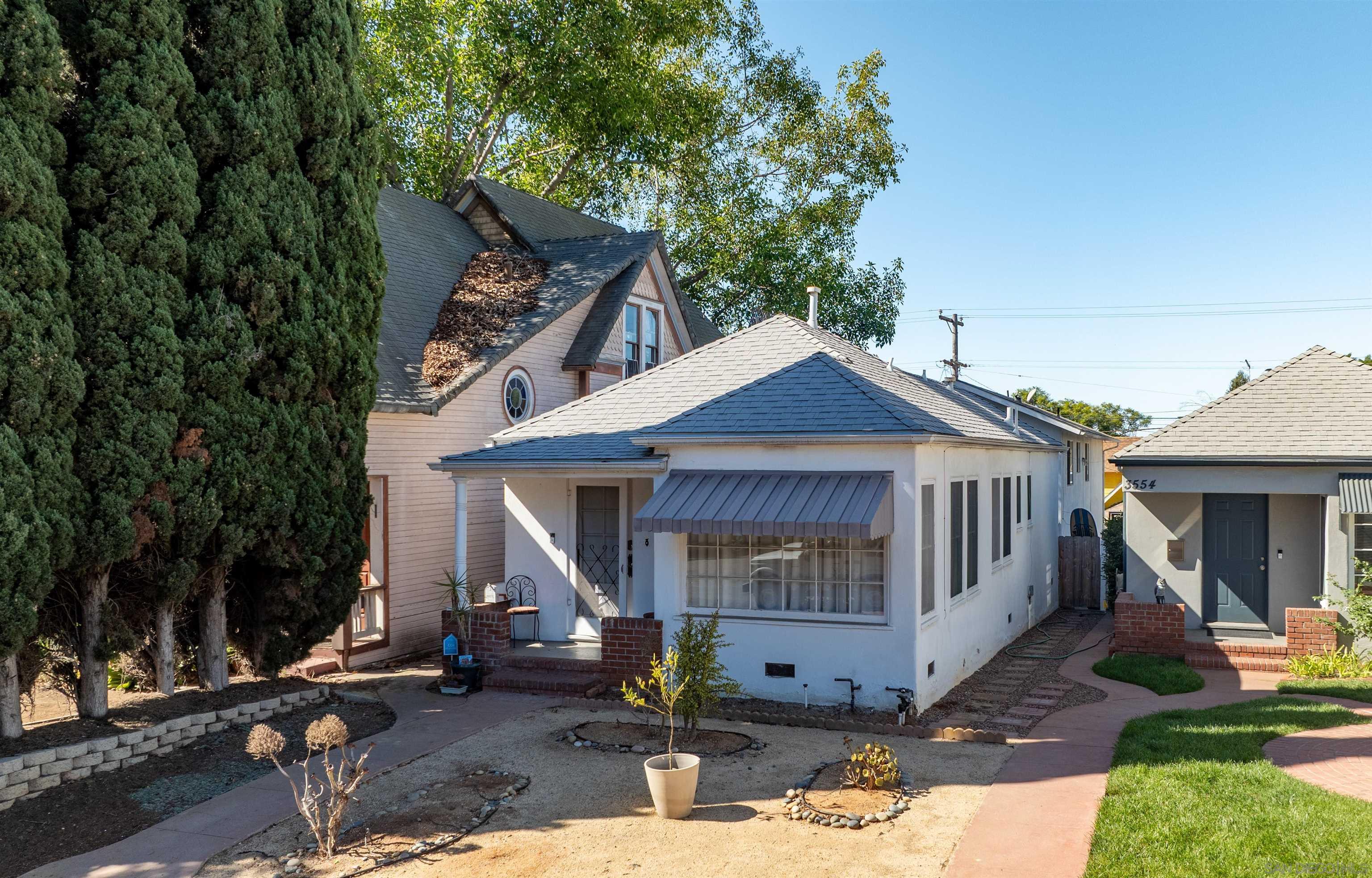 3552 1/2 Front St