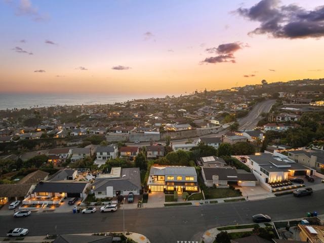 5530 Candlelight Drive