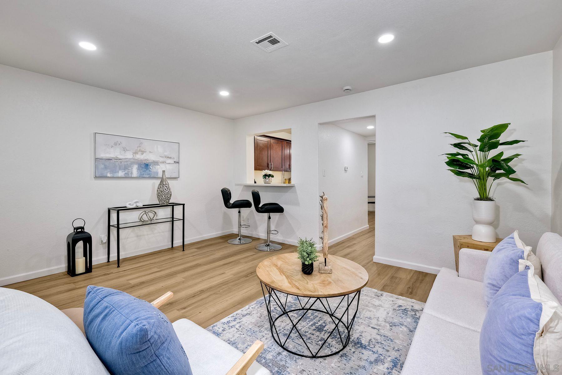 940 Calla Ave 4