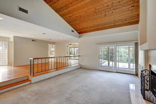 10755 Atrium Dr