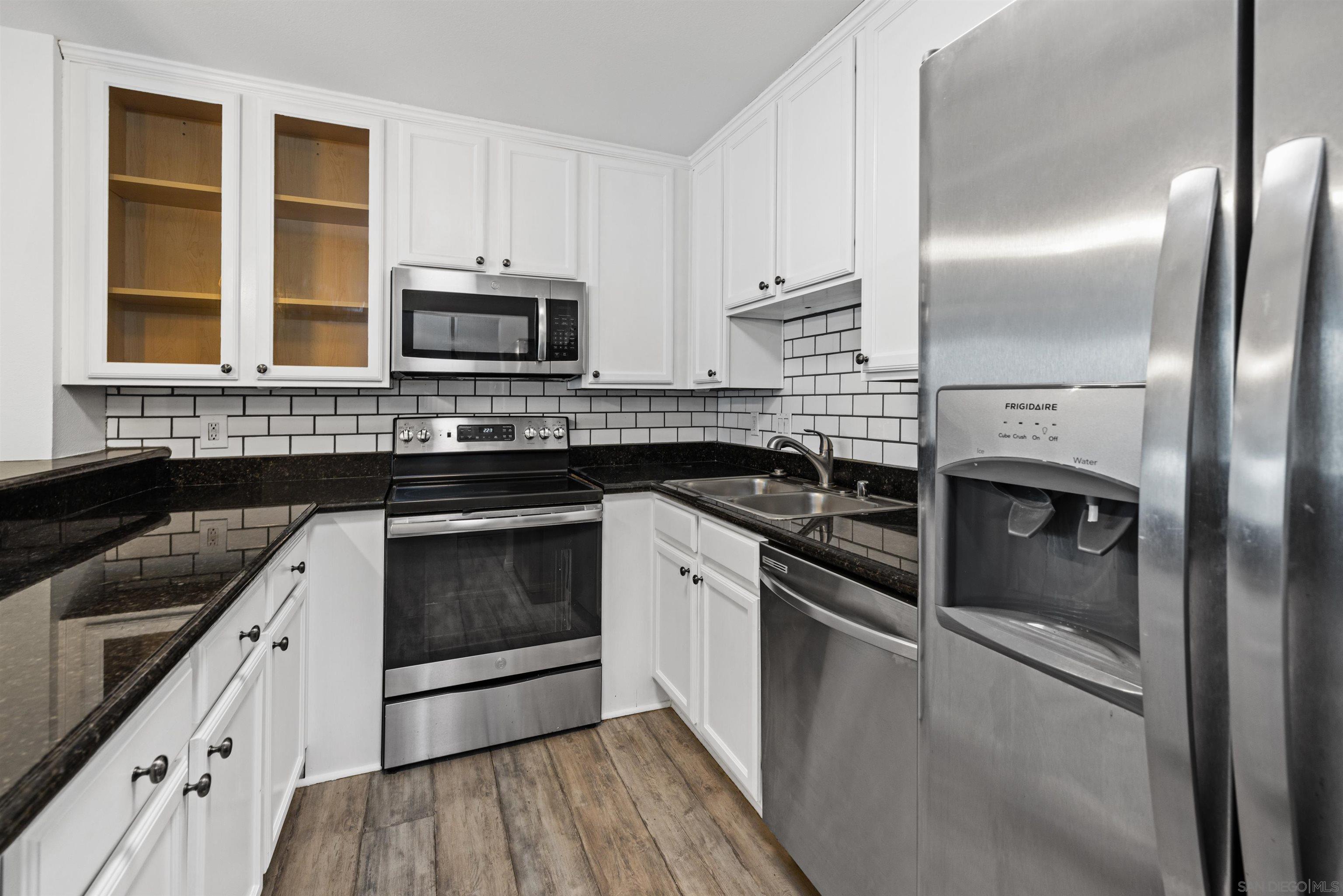 3030 Suncrest Dr 401