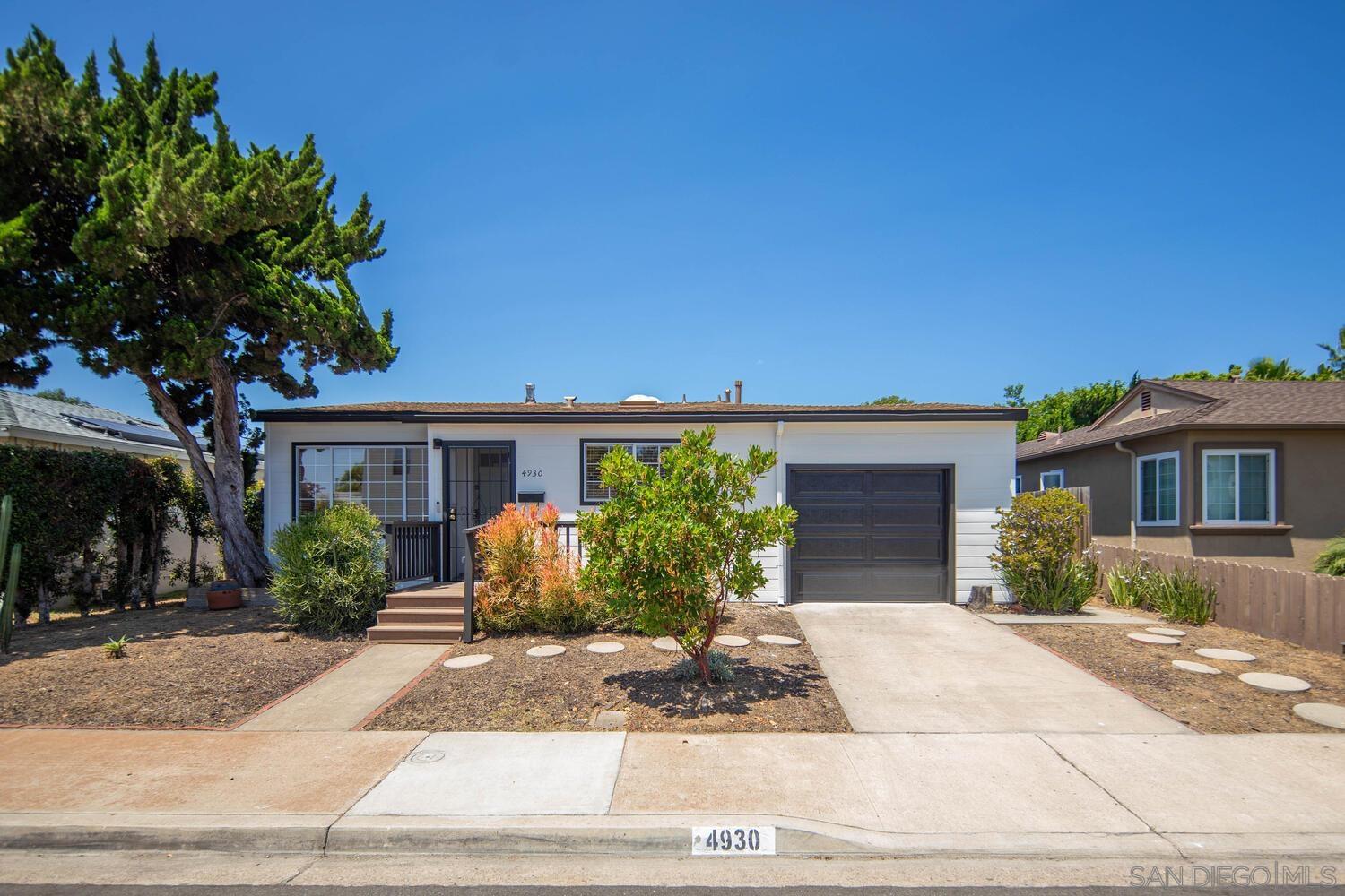 4930 Edwin Place