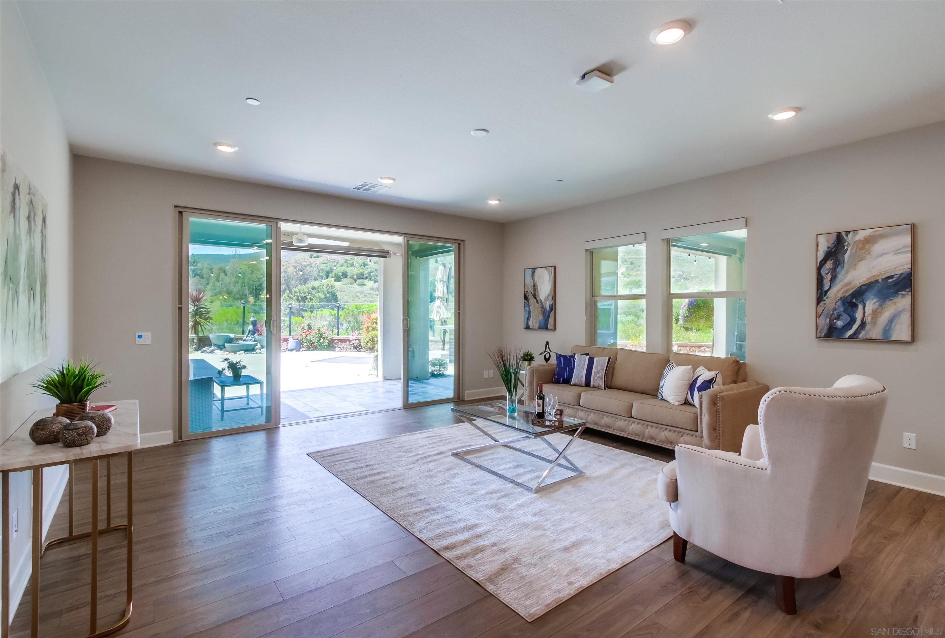 2972 Hayloft Pl