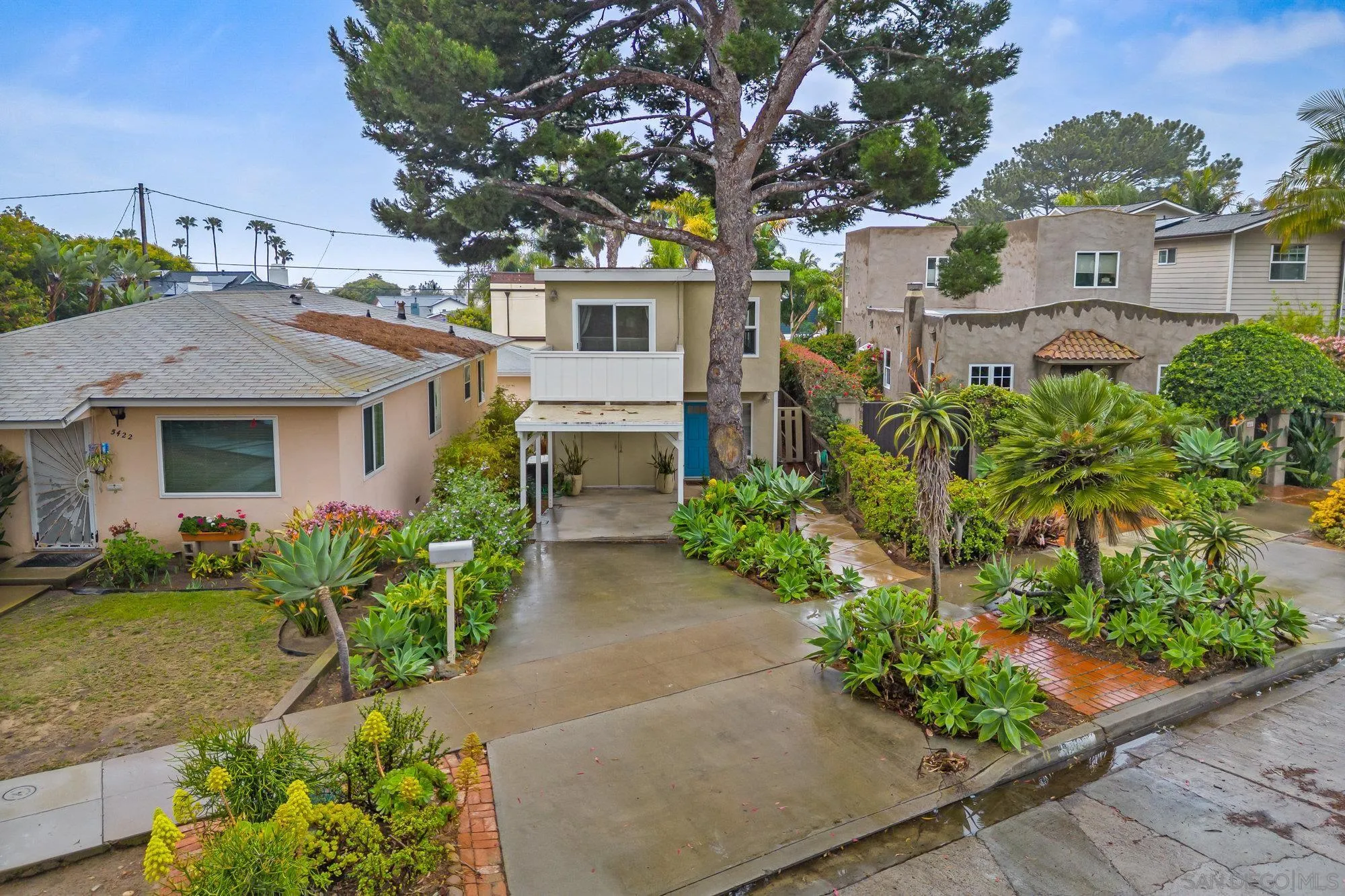 La Jolla, California 92037, United States, 2 Bedrooms Bedrooms, ,2 BathroomsBathrooms,Residential,Active,110985