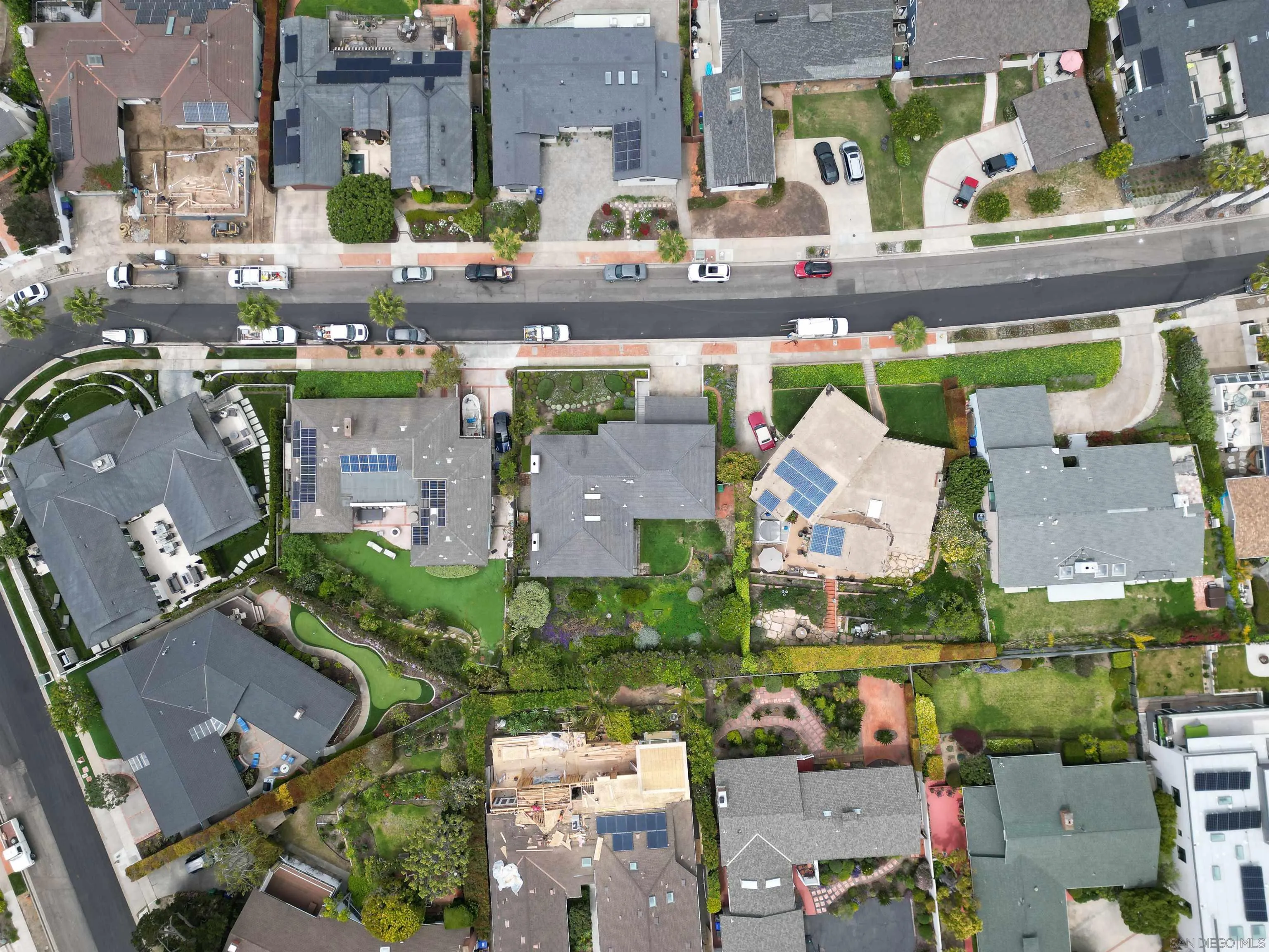 La Jolla, California 92037, United States, 3 Bedrooms Bedrooms, ,3 BathroomsBathrooms,Residential,Pending,123259