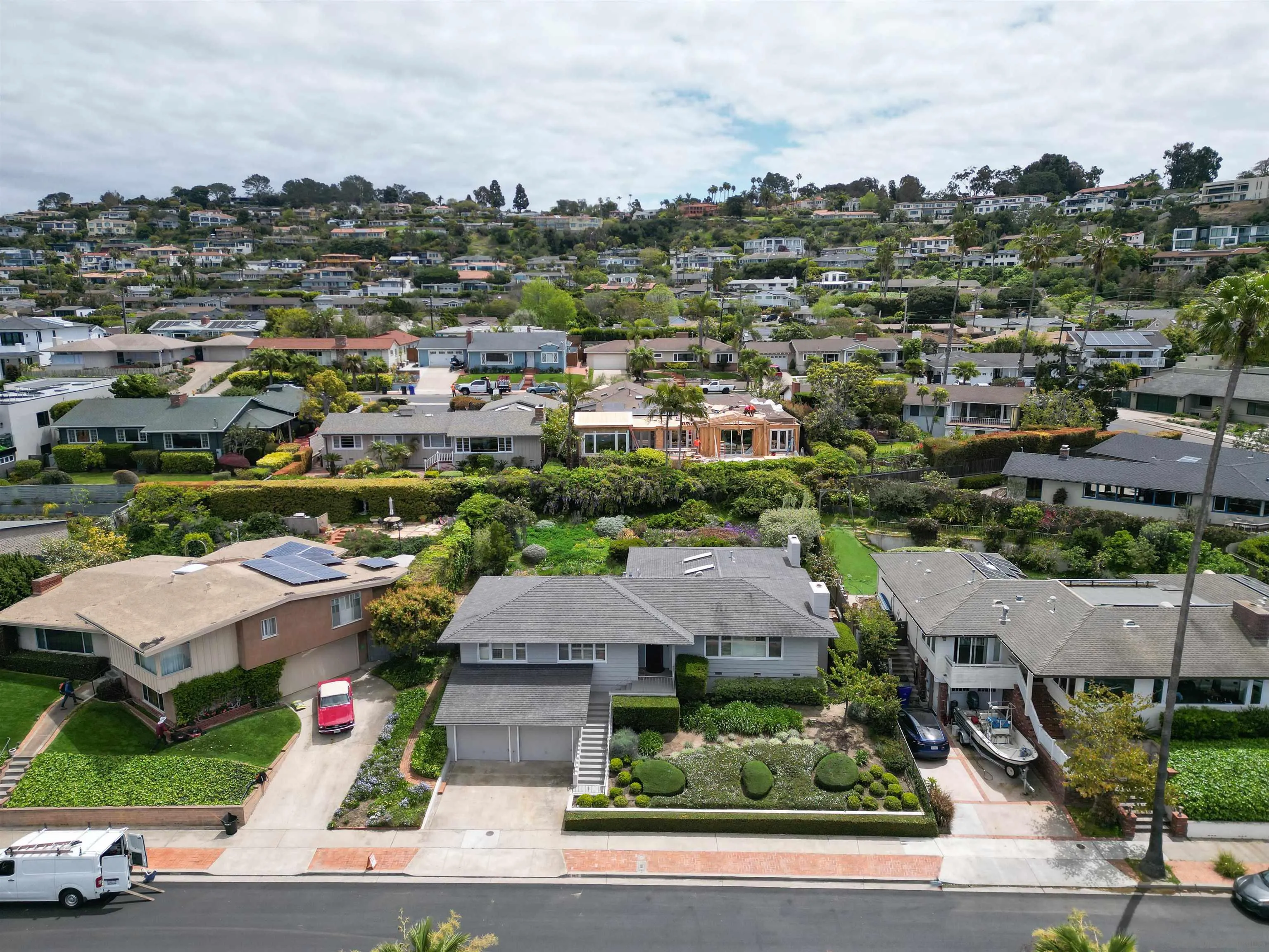 La Jolla, California 92037, United States, 3 Bedrooms Bedrooms, ,3 BathroomsBathrooms,Residential,Pending,123259