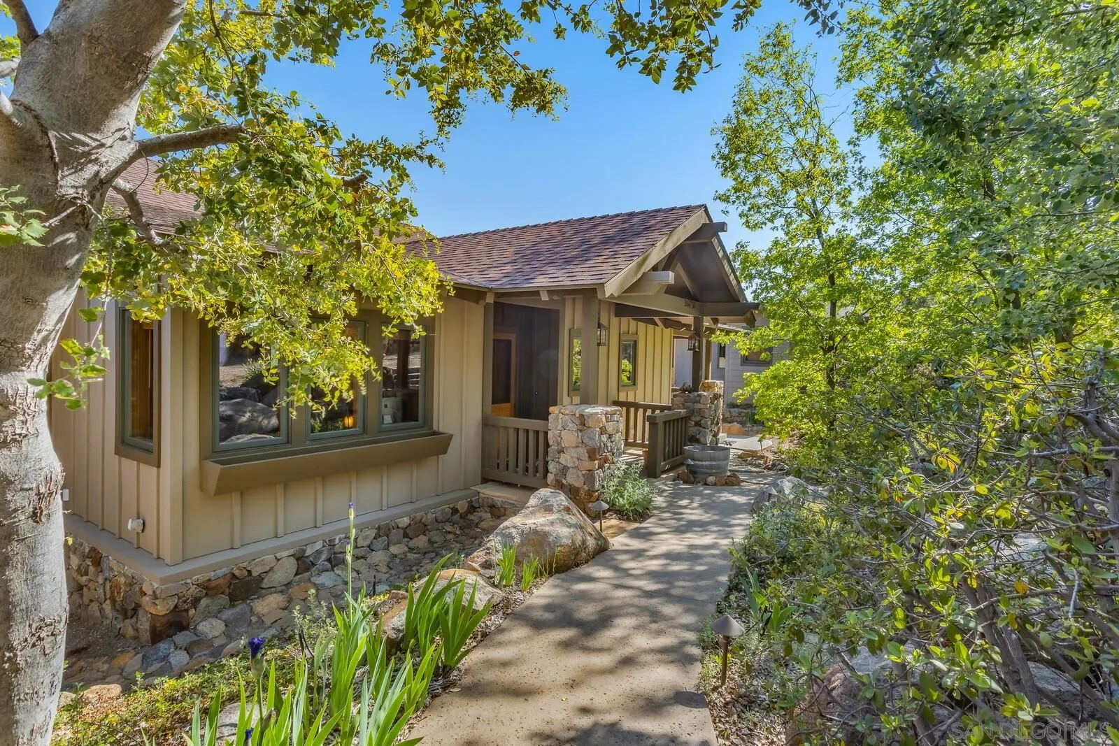 Julian, California 92036, United States, 5 Bedrooms Bedrooms, ,5 BathroomsBathrooms,Residential,Active,110131