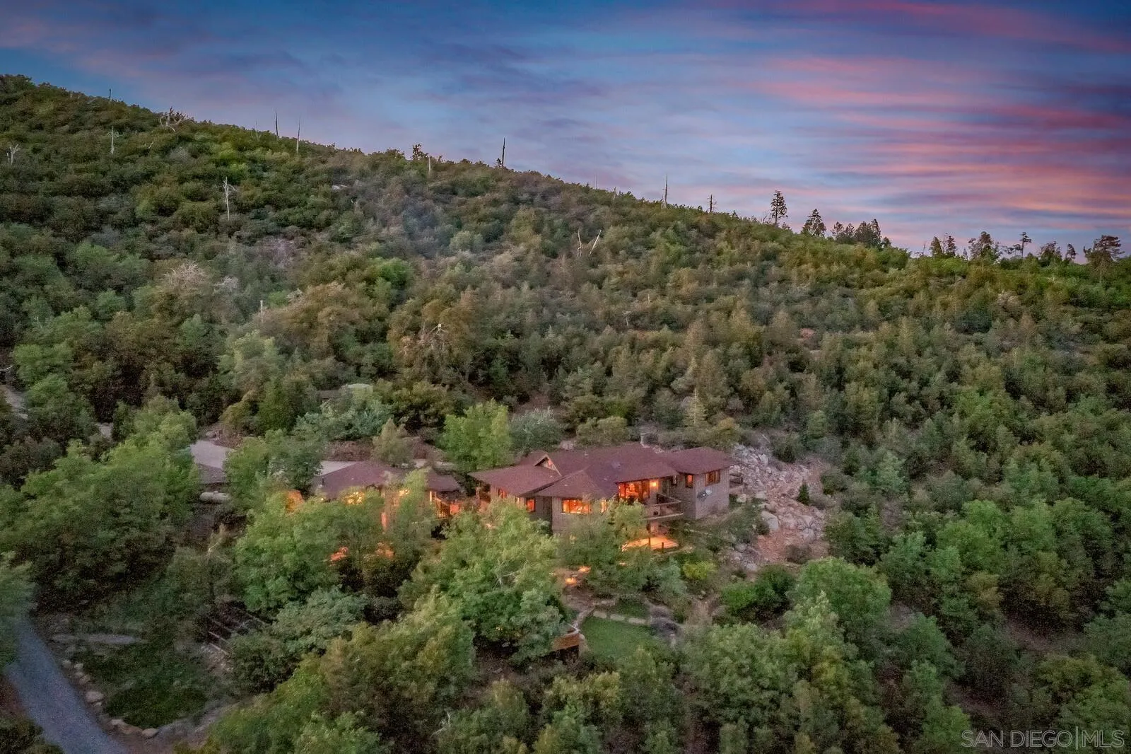 Julian, California 92036, United States, 5 Bedrooms Bedrooms, ,5 BathroomsBathrooms,Residential,Active,110131