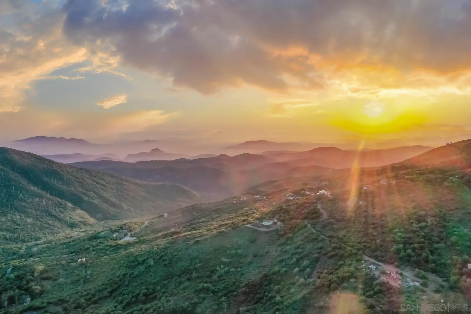 Julian, California 92036, United States, 5 Bedrooms Bedrooms, ,5 BathroomsBathrooms,Residential,Active,110131