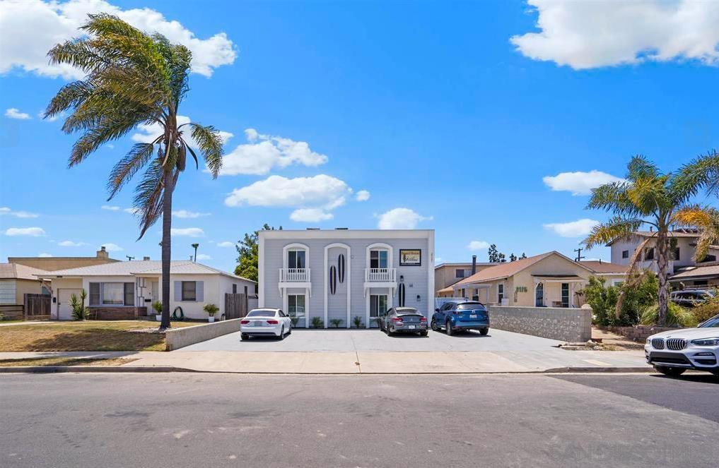 2121 Thomas Ave