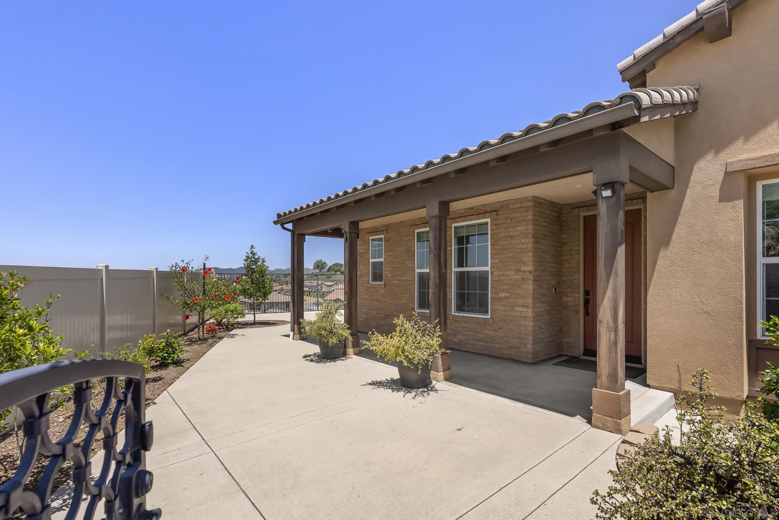 1405 Apex Pl.