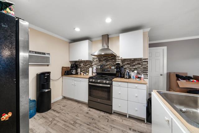 351 E Bradley