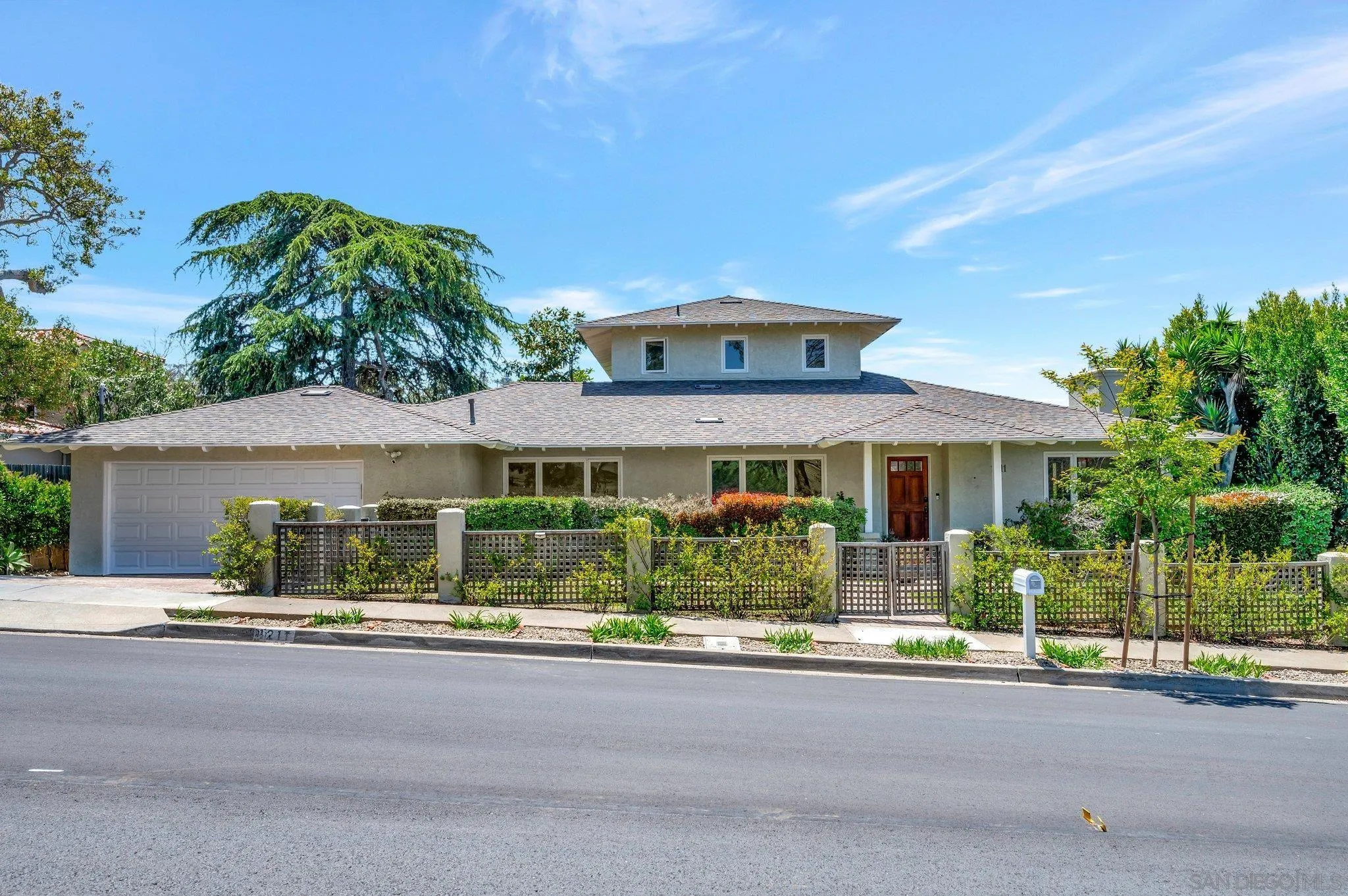 La Jolla, California 92037, United States, 4 Bedrooms Bedrooms, ,3 BathroomsBathrooms,Residential,Active,128238