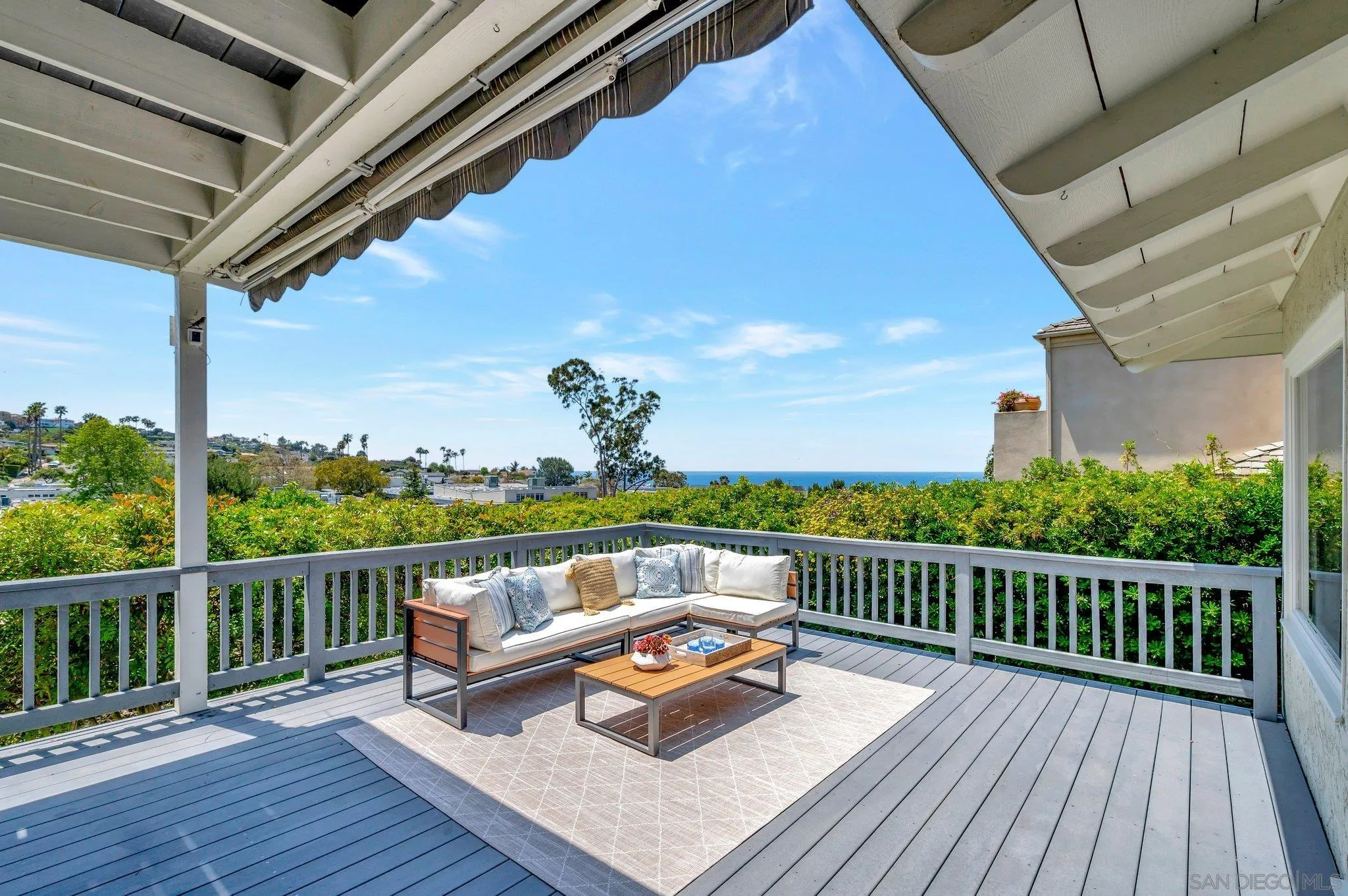 La Jolla, California 92037, United States, 4 Bedrooms Bedrooms, ,3 BathroomsBathrooms,Residential,Active,128238