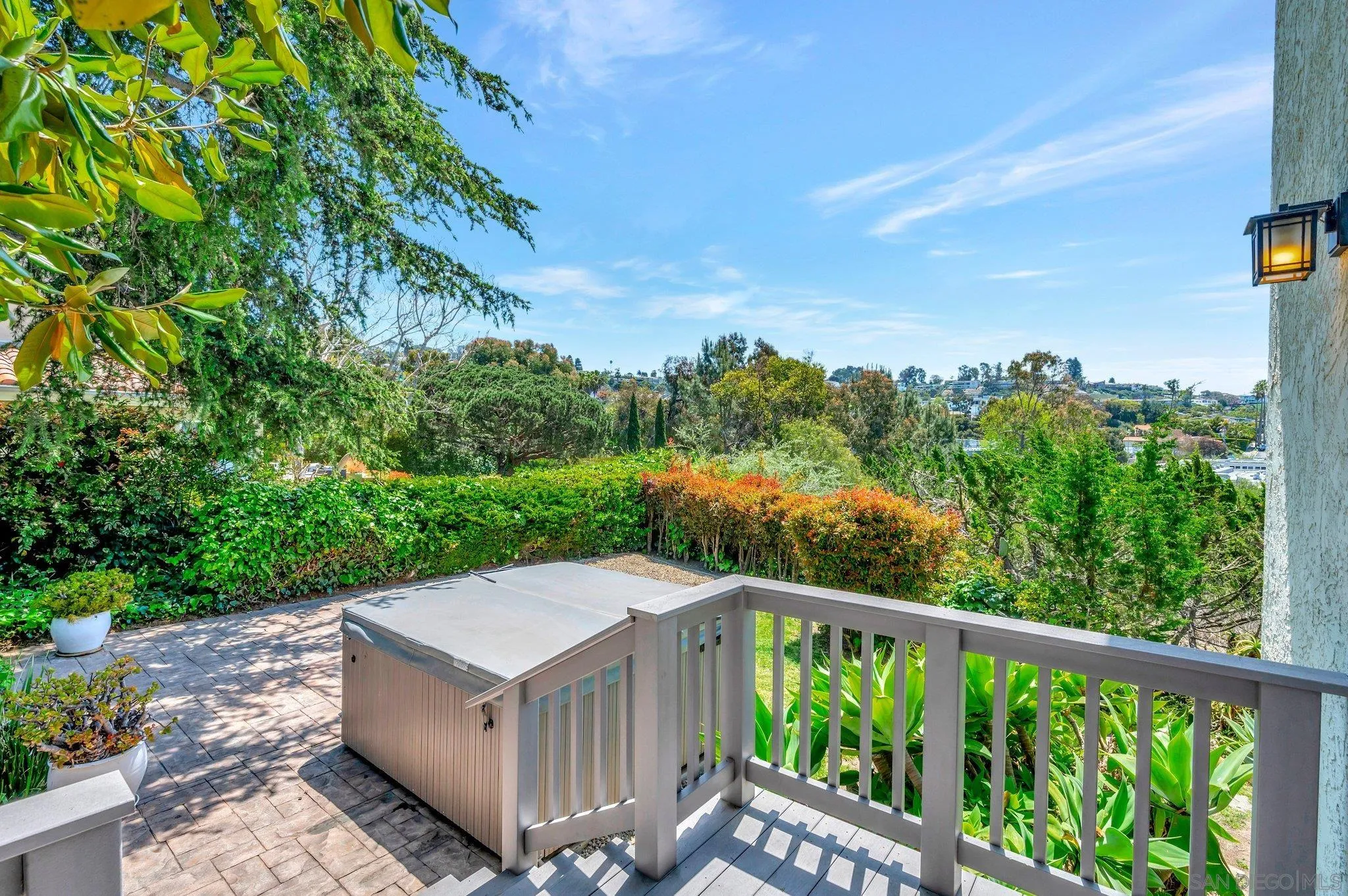 La Jolla, California 92037, United States, 4 Bedrooms Bedrooms, ,3 BathroomsBathrooms,Residential,Active,128238