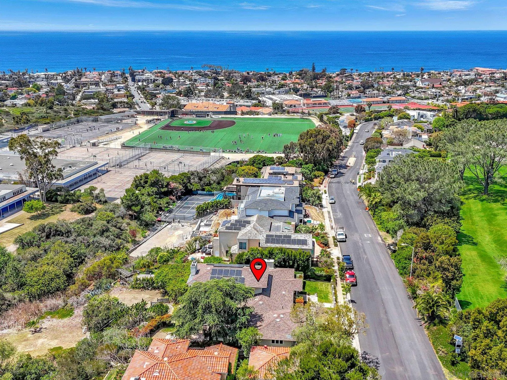 La Jolla, California 92037, United States, 4 Bedrooms Bedrooms, ,3 BathroomsBathrooms,Residential,Active,128238